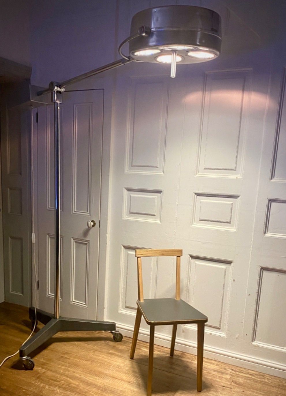 Super Cool Mid Century Chrome Aluminium Operating Theatre Floor Lamp Boom Light. photo furniture