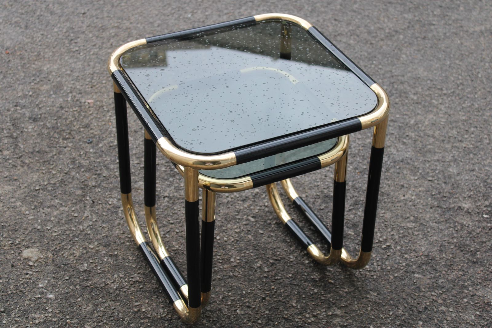 Interlocking Coffee Tables In Enamelled Tubular And Brass Italia 1960 photo vinterior