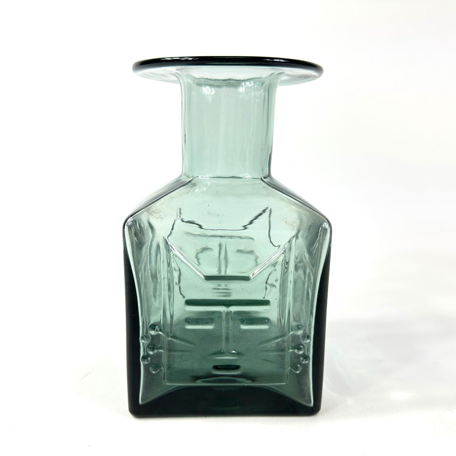 Wiktor Berndt Cat Face Vase: 1960s Flygsfors Swedish Art Glass