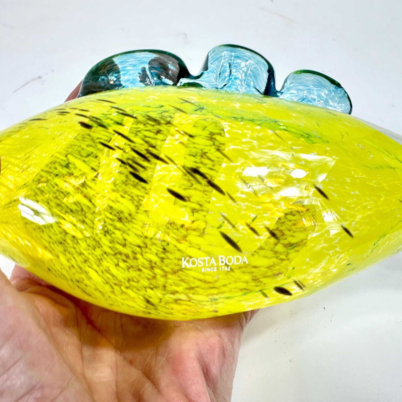 Vintage Kosta Boda Glass Fish Sculpture – Hand Blown Art, Signed & Labeled photo vintage