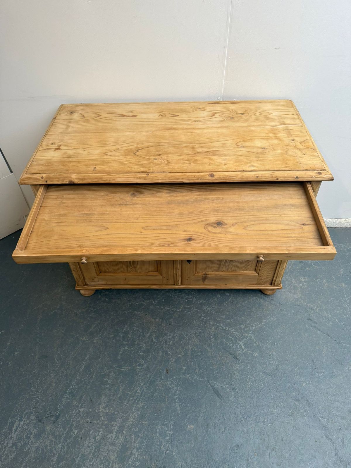 photo furniture An Amazing Victorian Pine Bread Slide Large Dresser Base To Wax/Paint