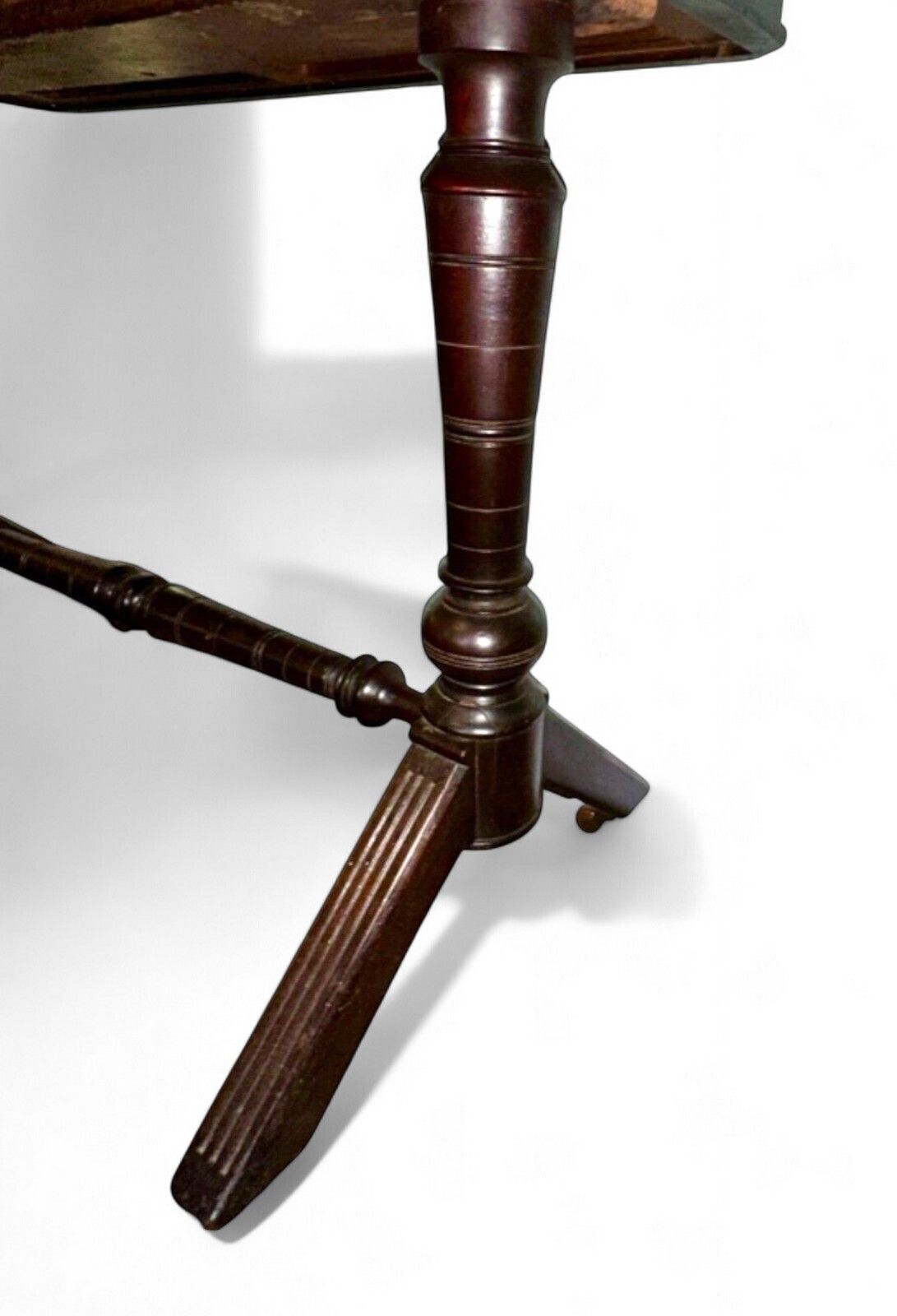 Late Victorian Mahogany Occasional Table C.1890 photo 275.0