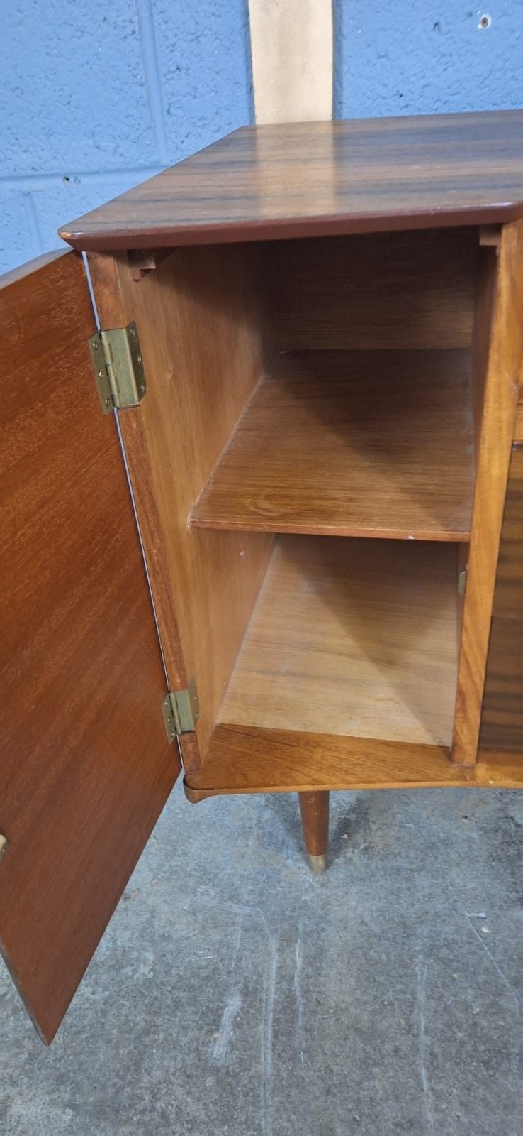 550.0 Uniflex Sideboard ~ Mid Century ~ Vintage ~ Delivery Available photo