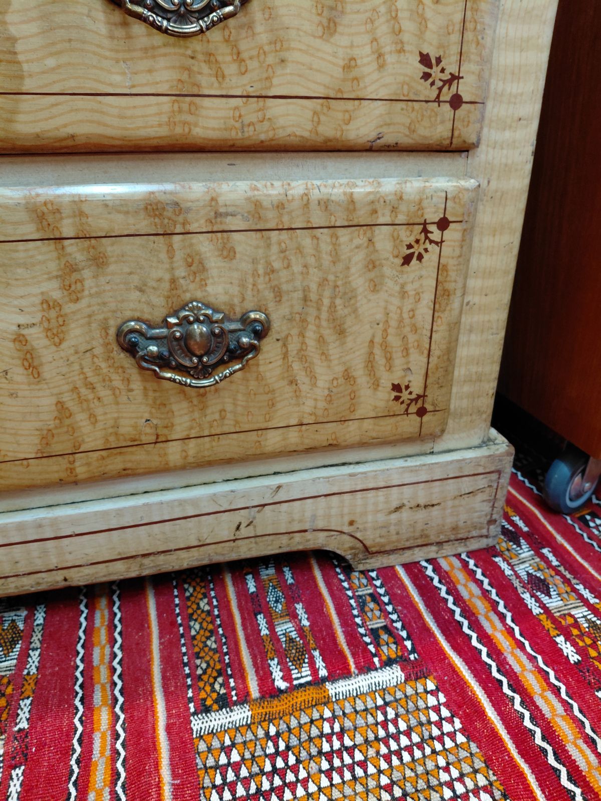 395.0 Aesthetic Movement Victorian Pine Chest Of 4 Drawers With Original Scumbled Finish photo