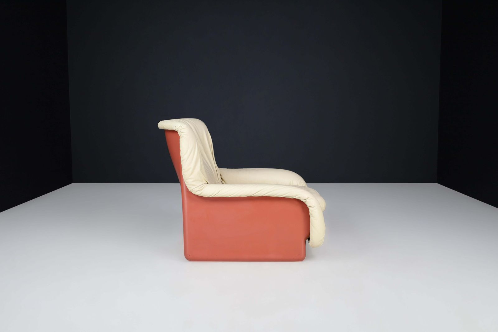 Ammannati & Vitelli Lounge Chair For Rossi Di Albizzate, Italy, 1970s photo vinterior