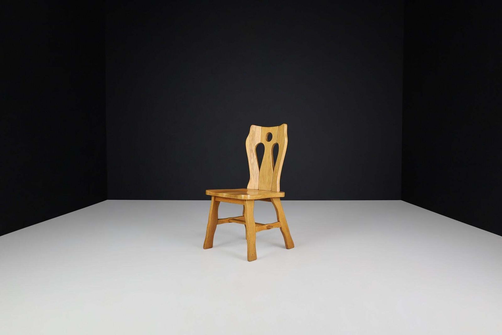 Sculptural Brutalist Blonde Oak Dining Chairs, Belgium, 1970s – Set Of 4 photo vinterior