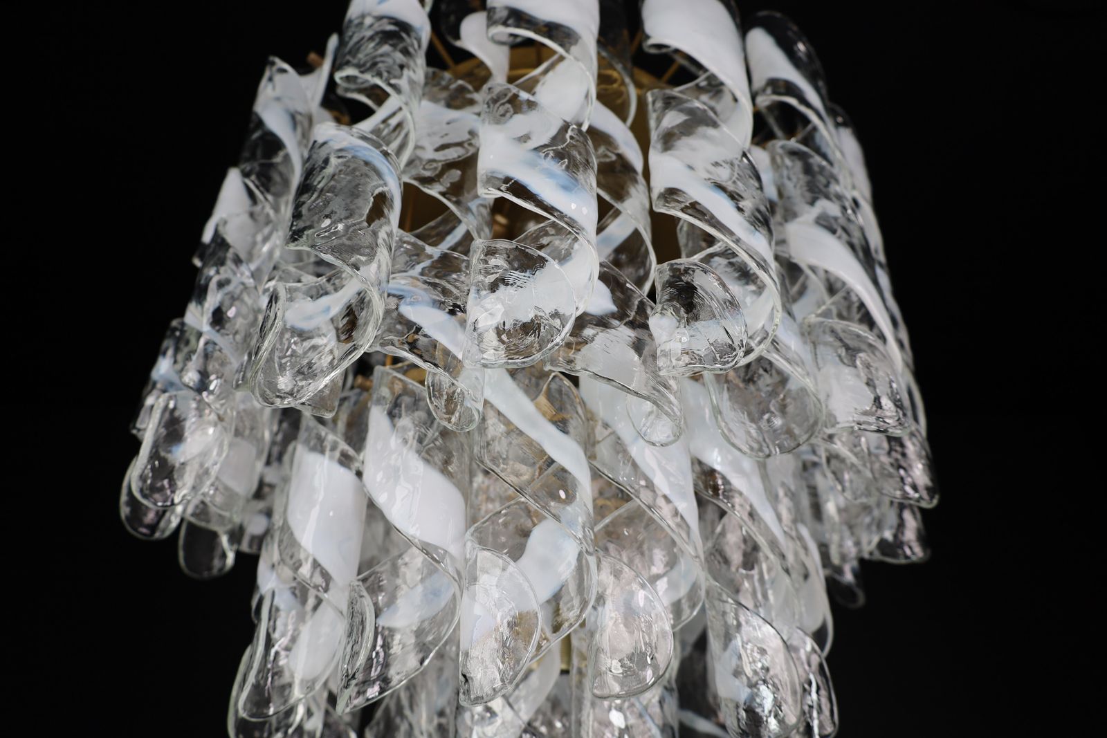photo vinterior Large Brass Chandelier With 'Torciglioni' Glass By Mazzega, Italy 1970s