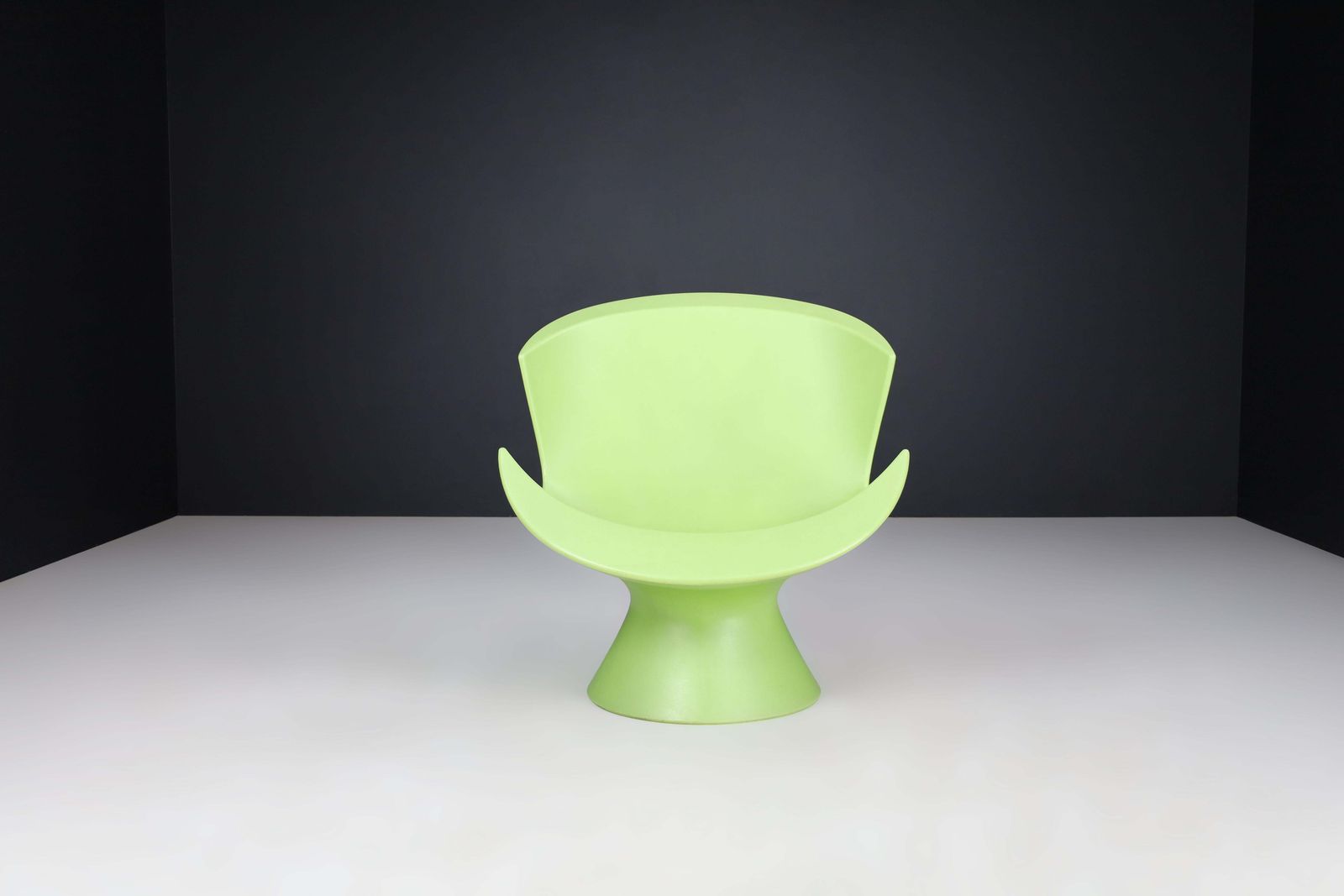 Furniture Karim Rashid Kiwi Green "Kite" Chairs For Label The Netherlands 2004. photo