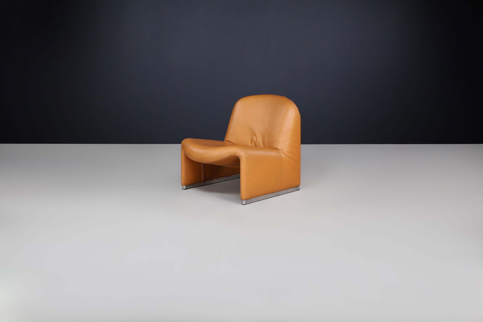Vintage Leather Alky Lounge Chair By Giancarlo Piretti For Castelli & Artifort photo vinterior