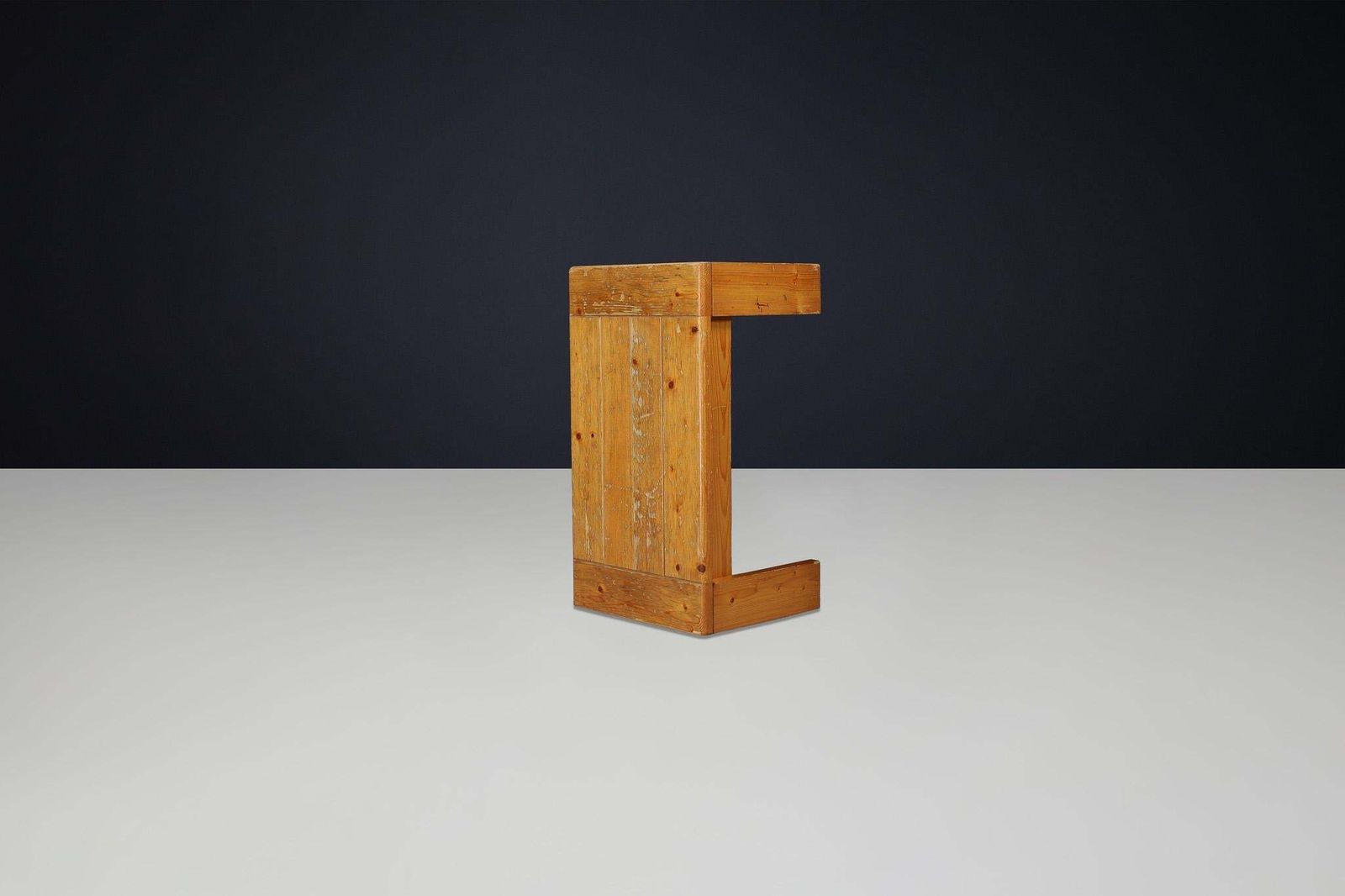 photo vinterior Mid Century Modern Charlotte Perriand “Les Arcs” Coffee Table In Pine