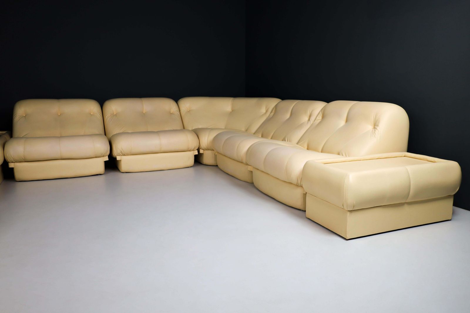 Rimo Maturi For Mimo Padova Modular Sofa Nuvolone In Leather, Italy, 1970s photo 15097.0