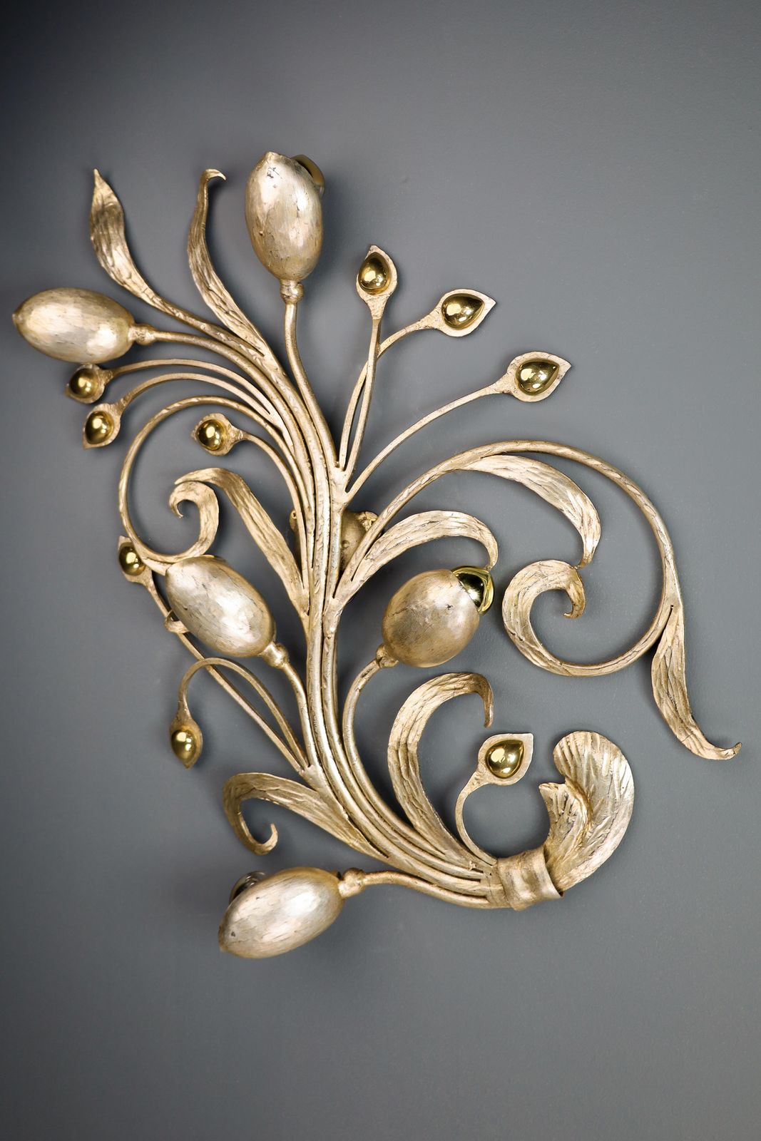 photo furniture Monumental Floral Leaf Brass Wall Lights / Sculptures By Hans Möller Germany '60