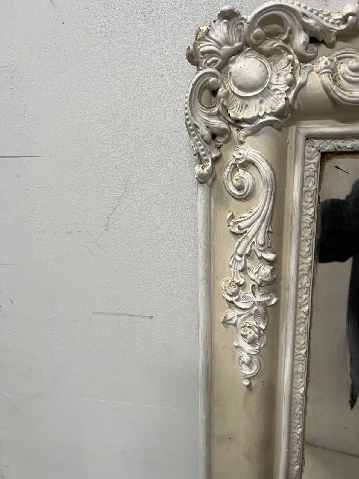 Louis XVI Style Mirror In Wood And Patinated Stucco, 20th Century photo vintage