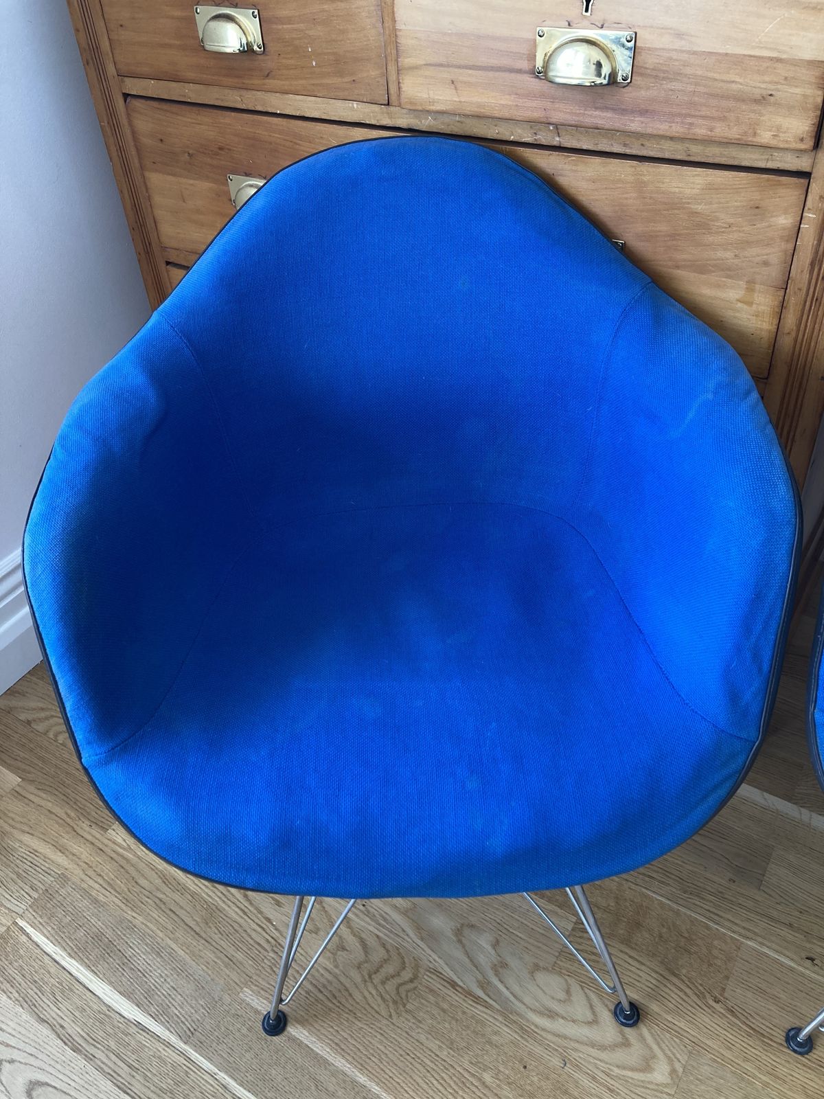 Set Of Four Plus One  Herman Miller Upholstered Fibreglass Eames Shell ‘Bucket’ Chairs With Chrome ‘Eiffel’ Bases. photo Furniture