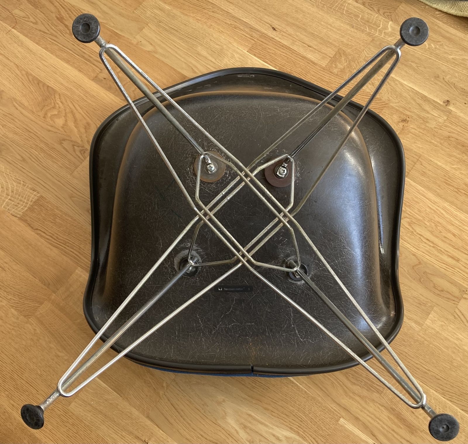 Set Of Four Plus One  Herman Miller Upholstered Fibreglass Eames Shell ‘Bucket’ Chairs With Chrome ‘Eiffel’ Bases. photo 800.0