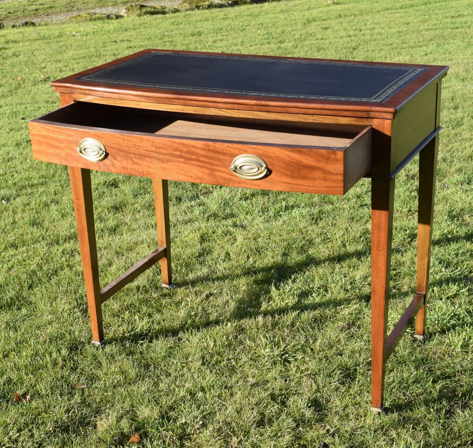 Early 20th Century Mahogany Desk photo buy