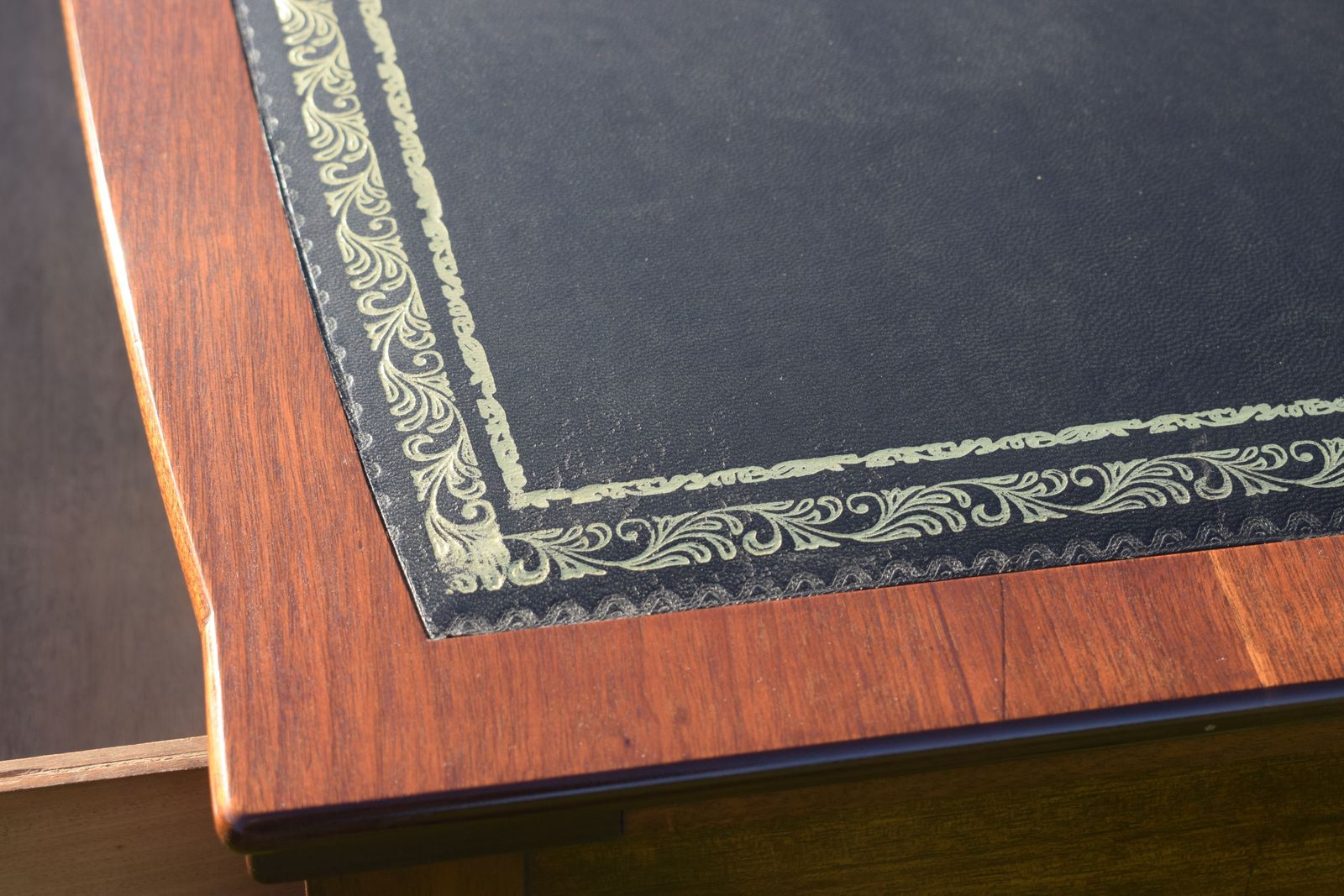 Furniture Early 20th Century Mahogany Desk photo