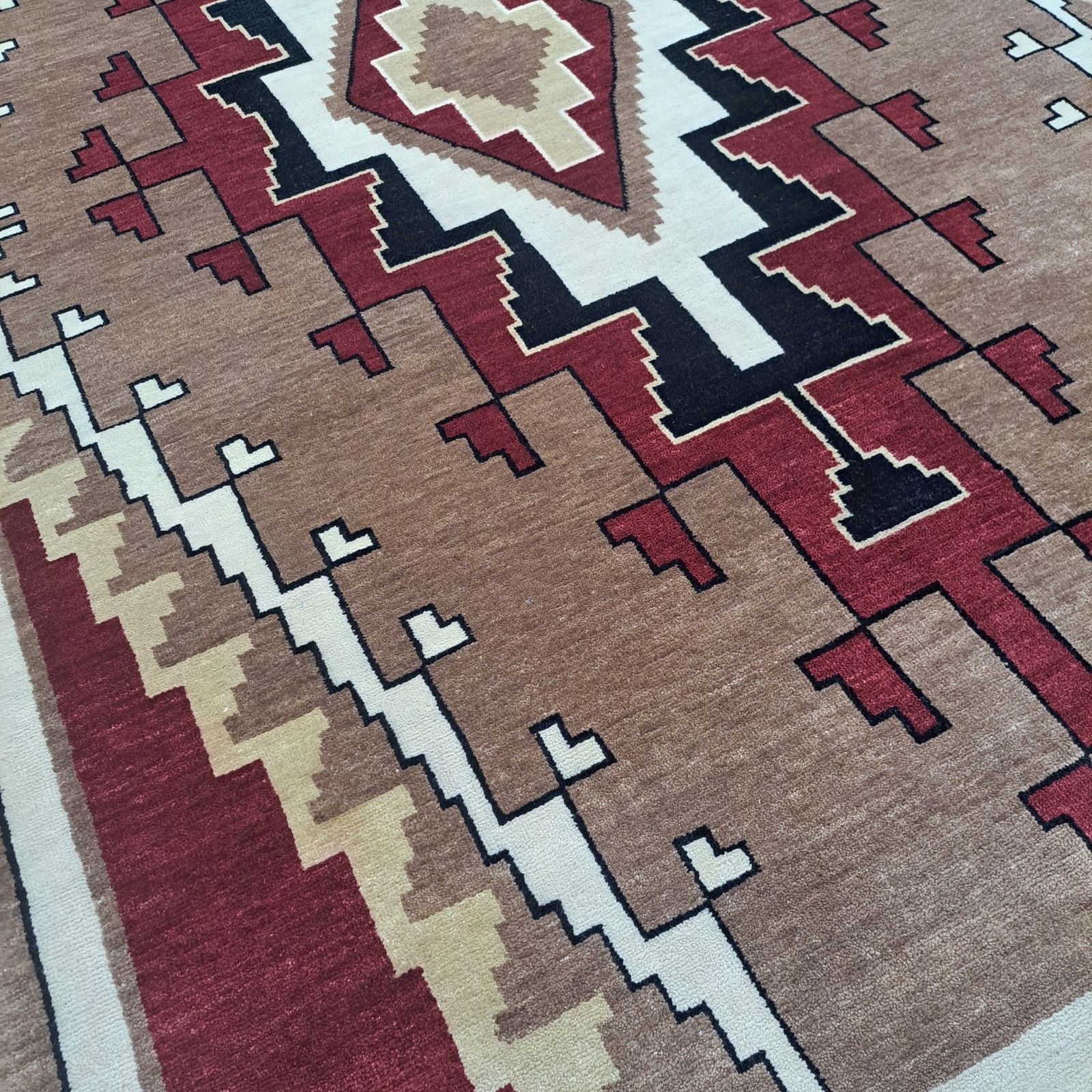 photo for sale 5.6x8 Ft New Handmade Rug. All Wool. Modern Living Room Carpet. Custom Options A