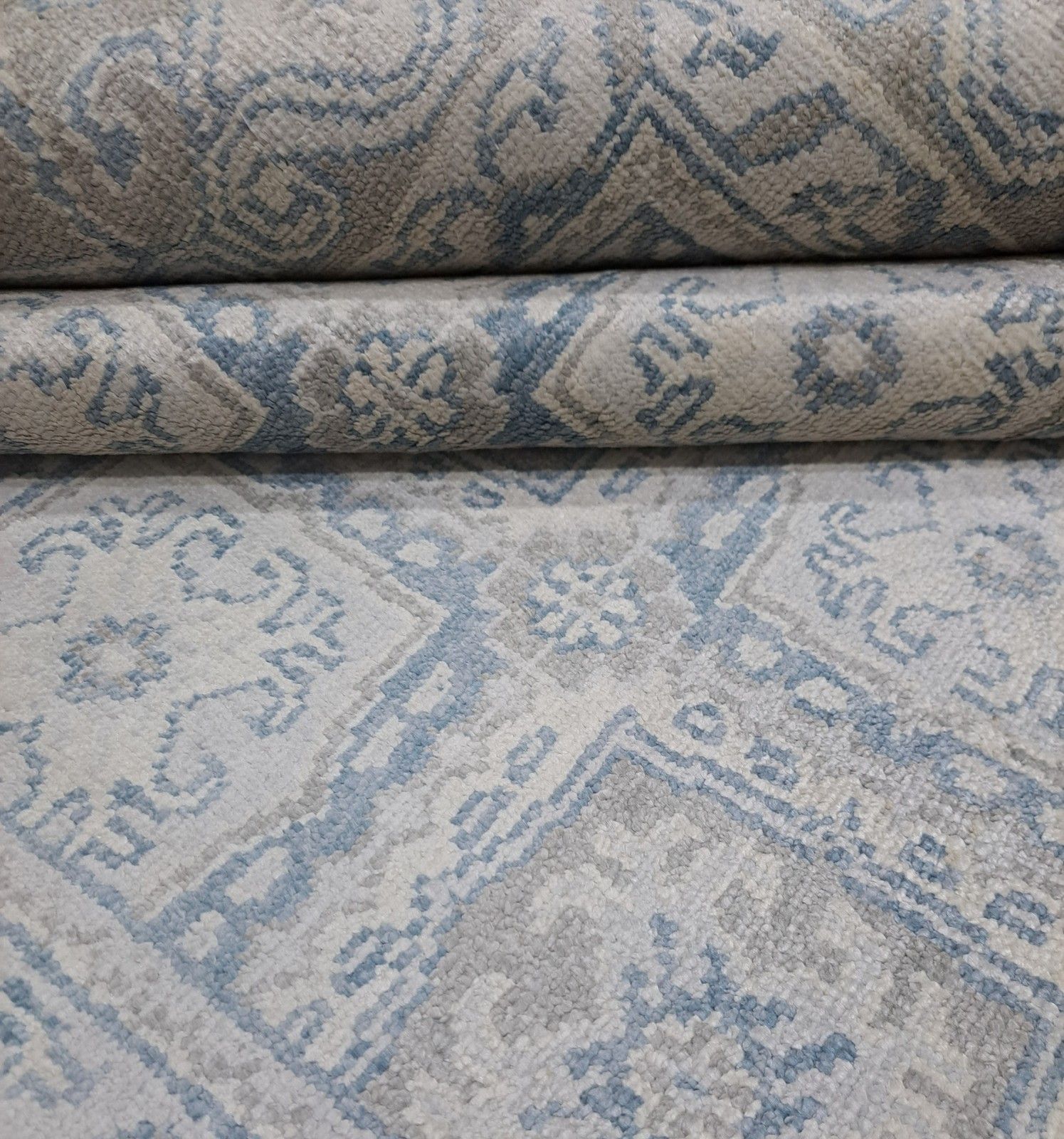 photo furniture 5.6x8 Ft 100% Silk Hand Knotted Area Rug For Contemporary Living Room Decor