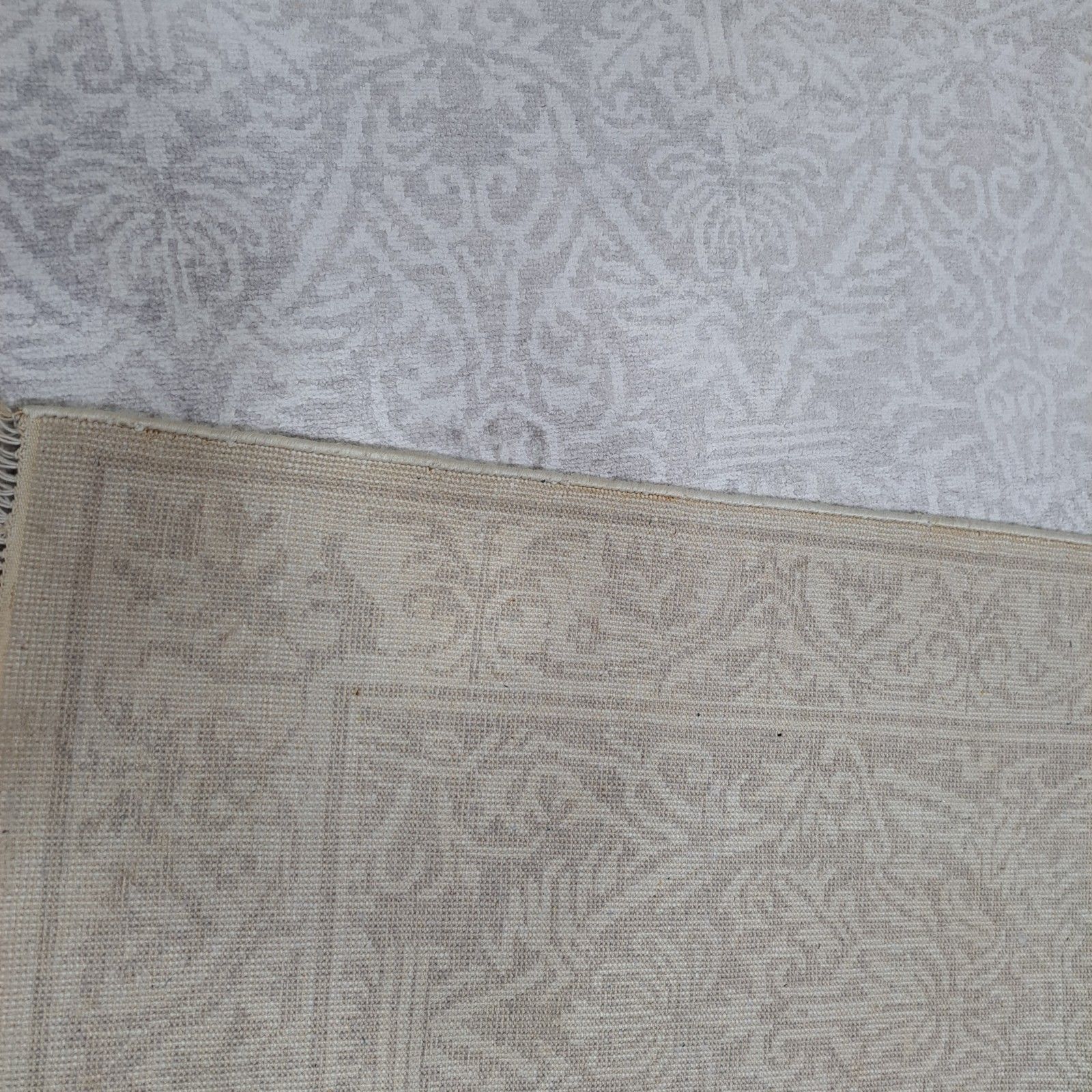 photo for sale 5.6x8 Ft 100% Silk Hand Knotted Rug. Luxury Carpet. Indian Artisan Quality