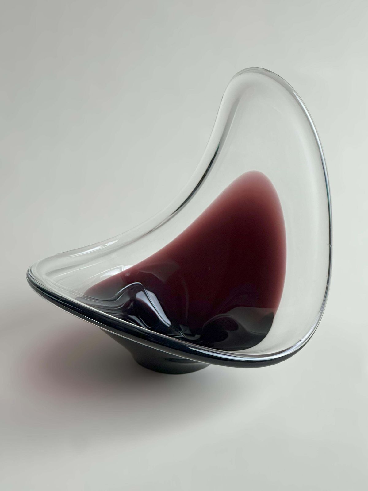 Mid Century Swedish Sommerso Glass Bowl, Attributed To Paul Kedelv For Flygfors photo vintage
