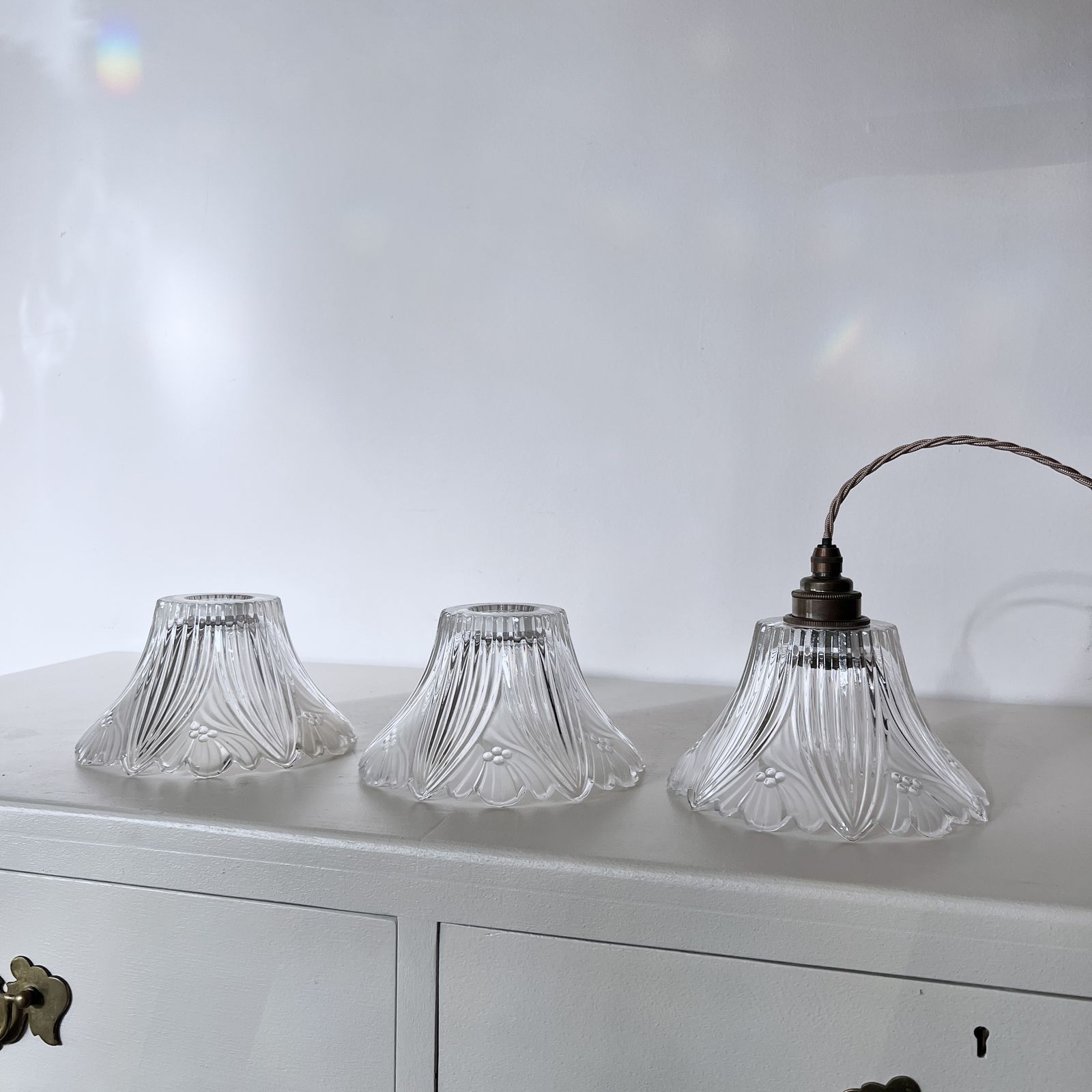 Set Of Three Floral Frill Glass Shades photo vinterior