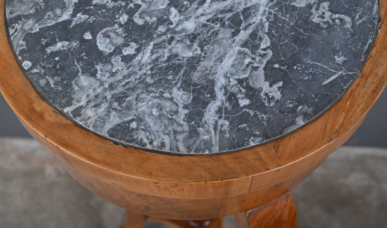 Cherrywood And Marble Pedestal Table, Restoration Period – Early 19th Century photo vinterior