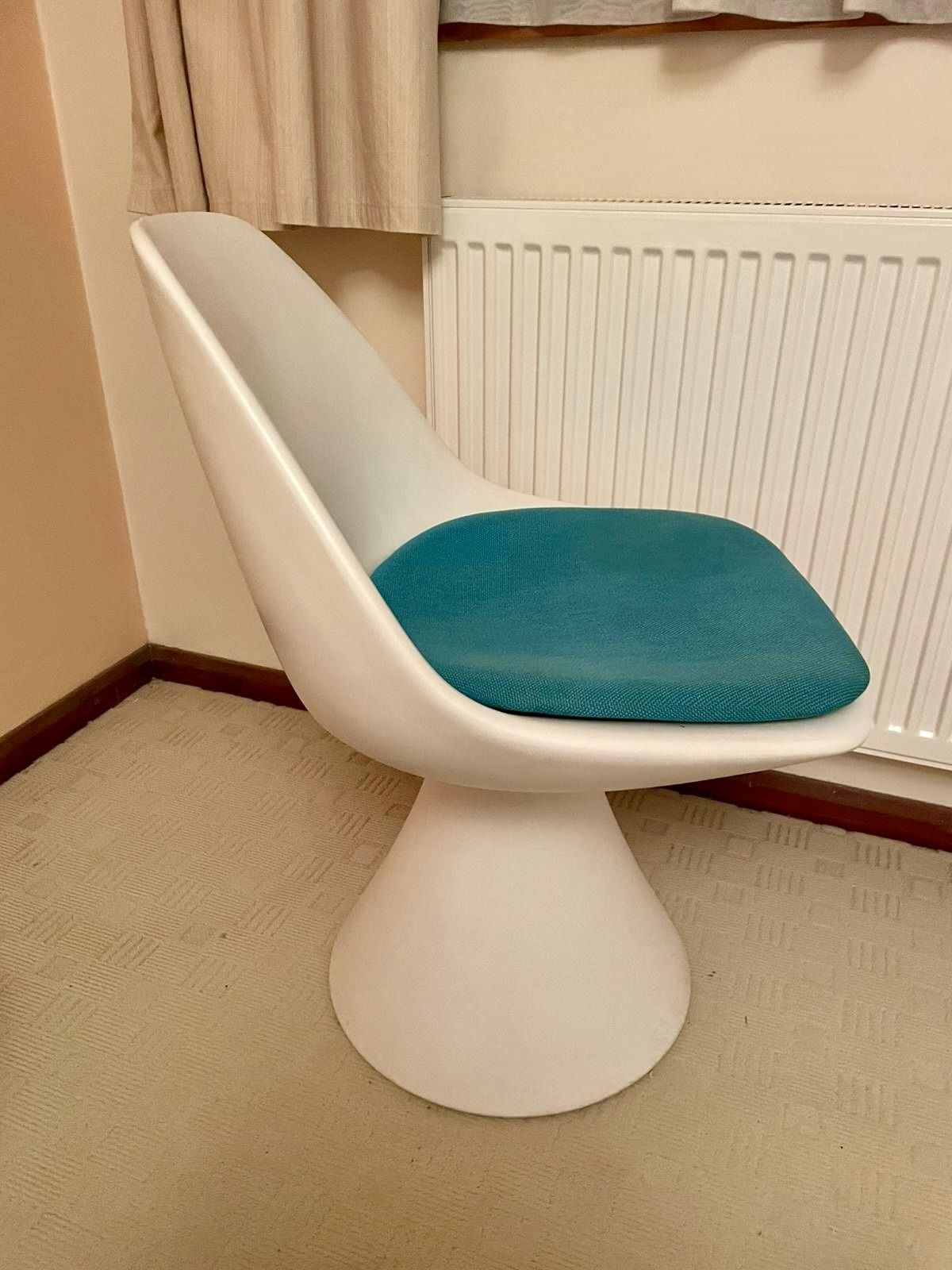 1966 Arkana Mushroom Chair With Turquoise Cushion photo for sale
