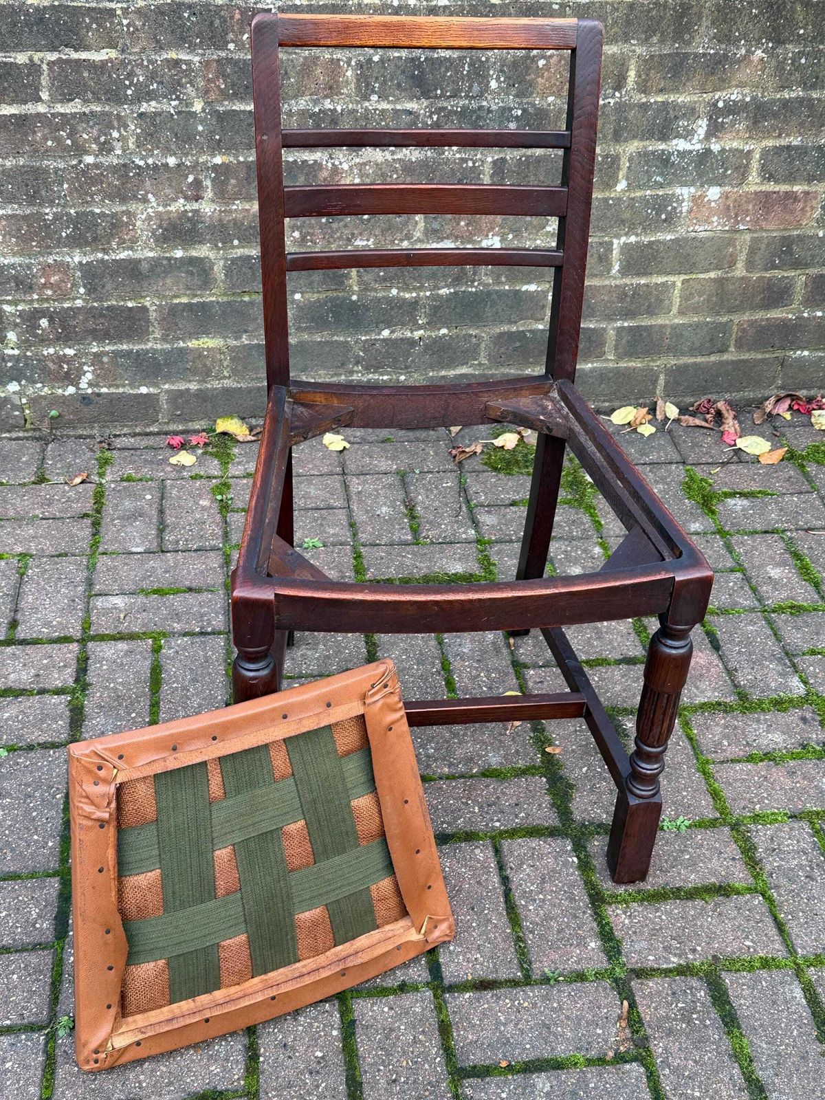 photo vinterior Vintage 1940s/50s High Wycombe Be At Ees Ladder Back Solid Wooden Chair With Leather Seat, Bristow & Townsend Ltd