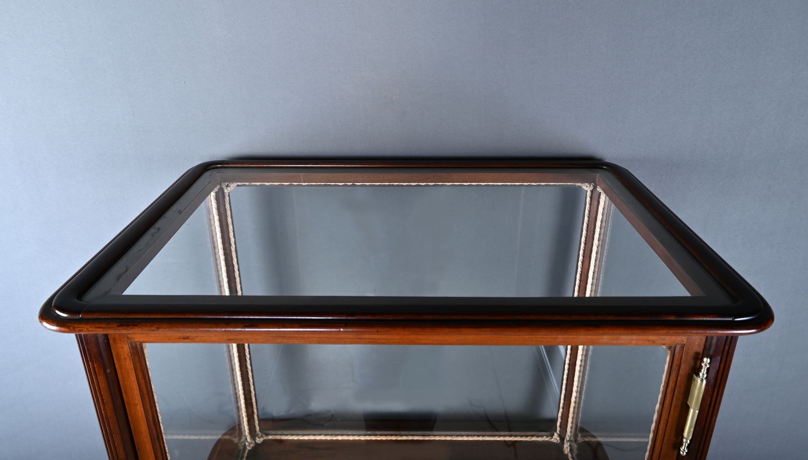 Mahogany Display Case, Art Nouveau – 1900 photo buy