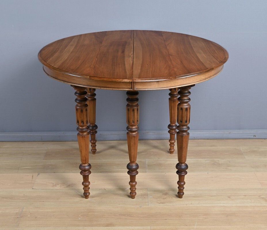 Extendable Walnut Table, Louis Philippe Style – Late 19th Century photo Furniture