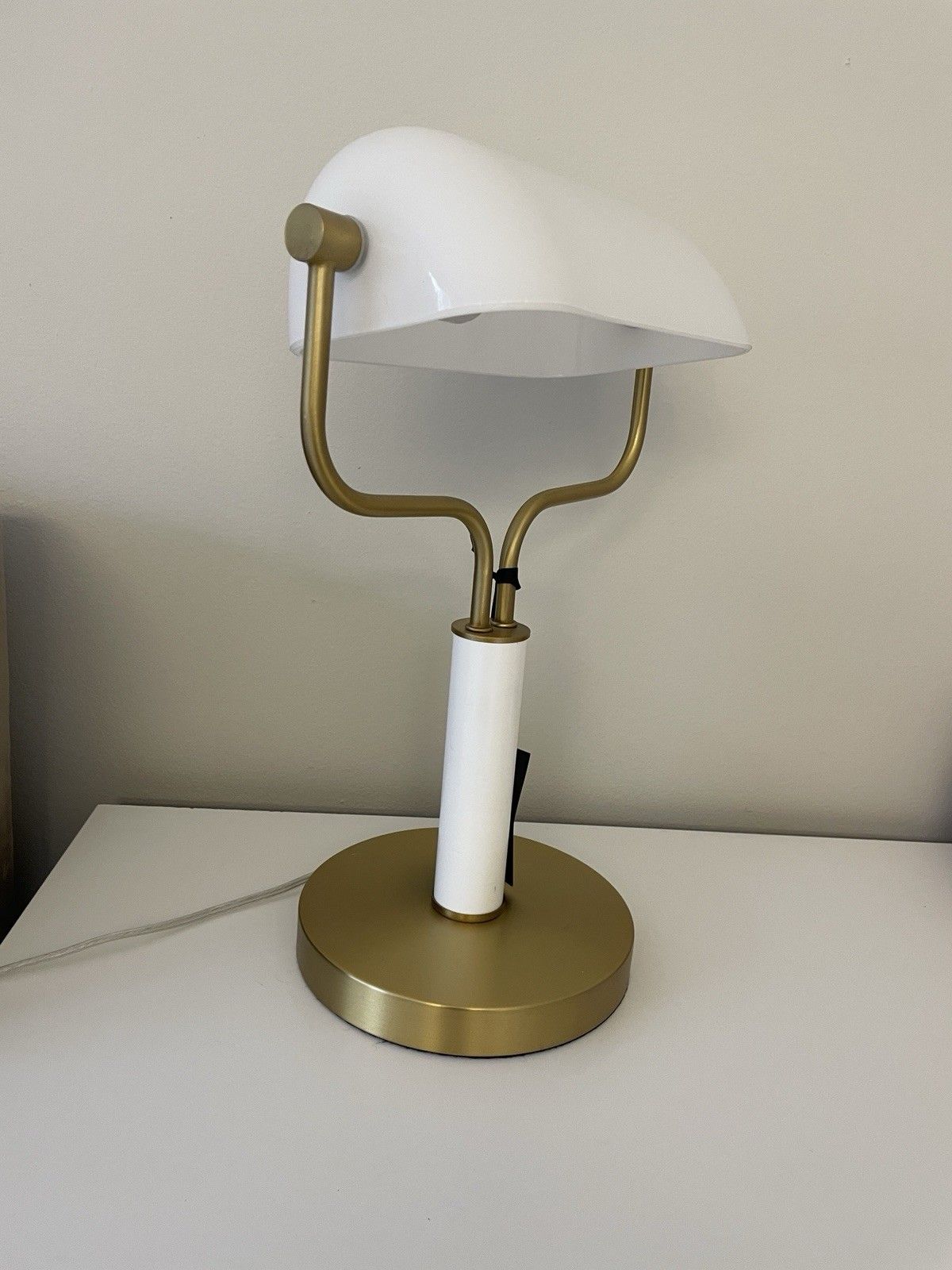 Dkny White Matted Glass Bankers Desk Lamp Modern Good Tone Details New photo vinterior