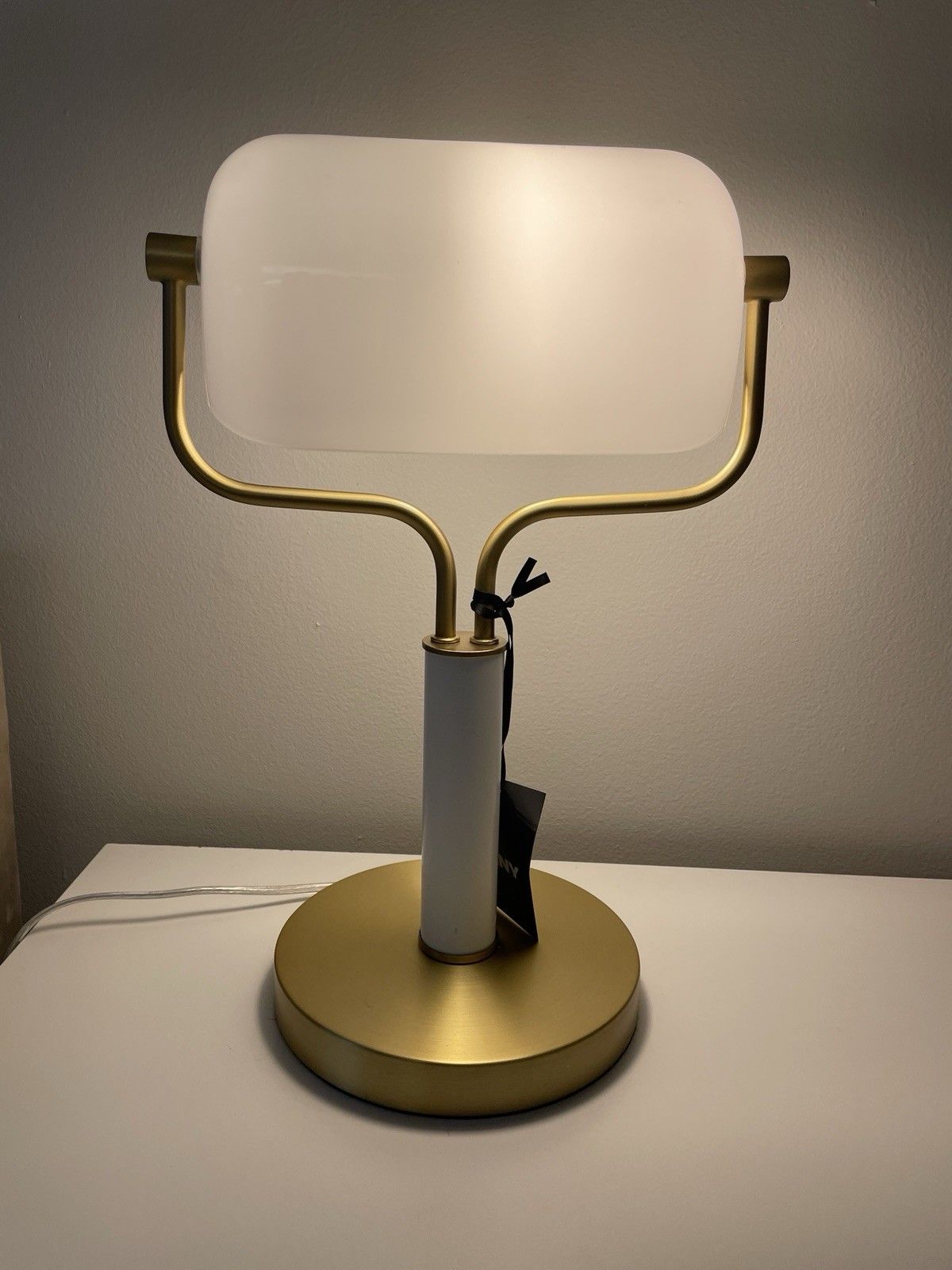 Dkny White Matted Glass Bankers Desk Lamp Modern Good Tone Details New photo vintage