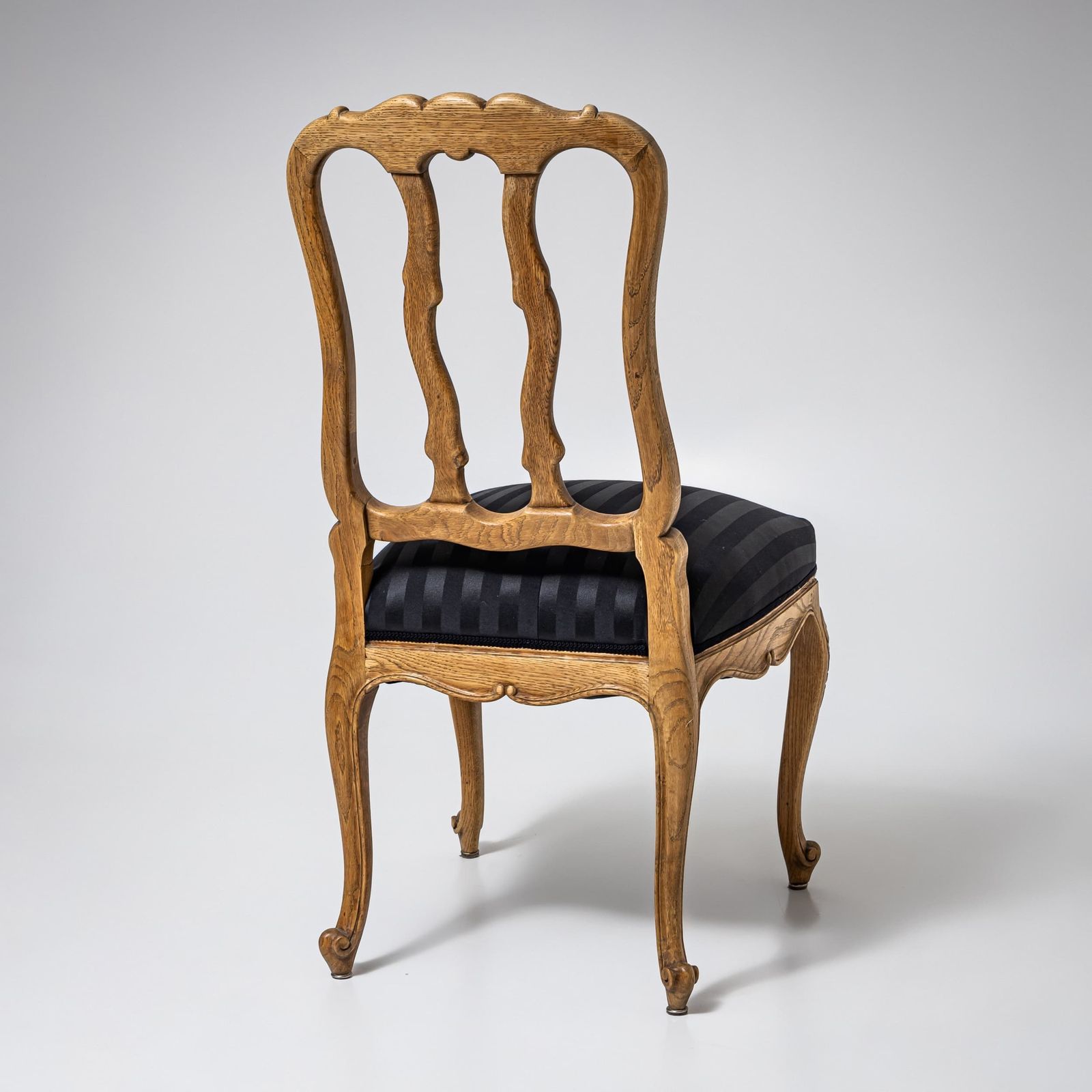 Set Van Zes Stoelen En Twee Fauteuils In Louis XV Stijl, 20e Eeuw photo vinterior