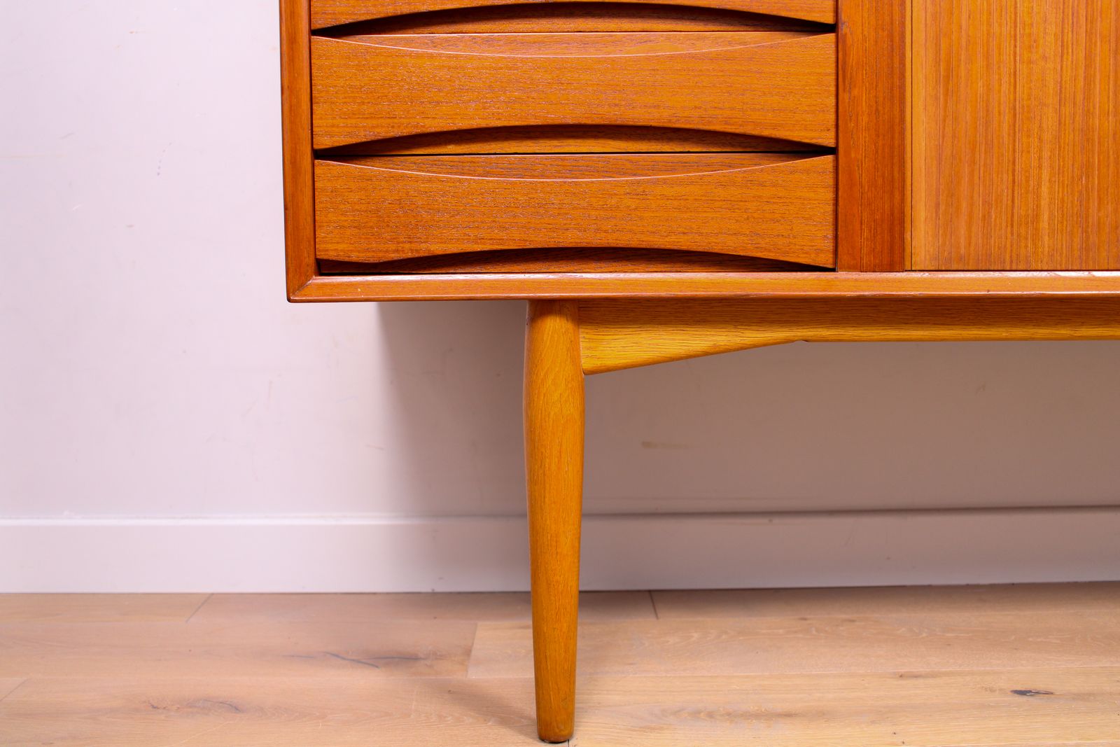 photo vintage A Danish Vintage Mid Century Arne Vodder No.63 Sideboard By Sibast In Teak
