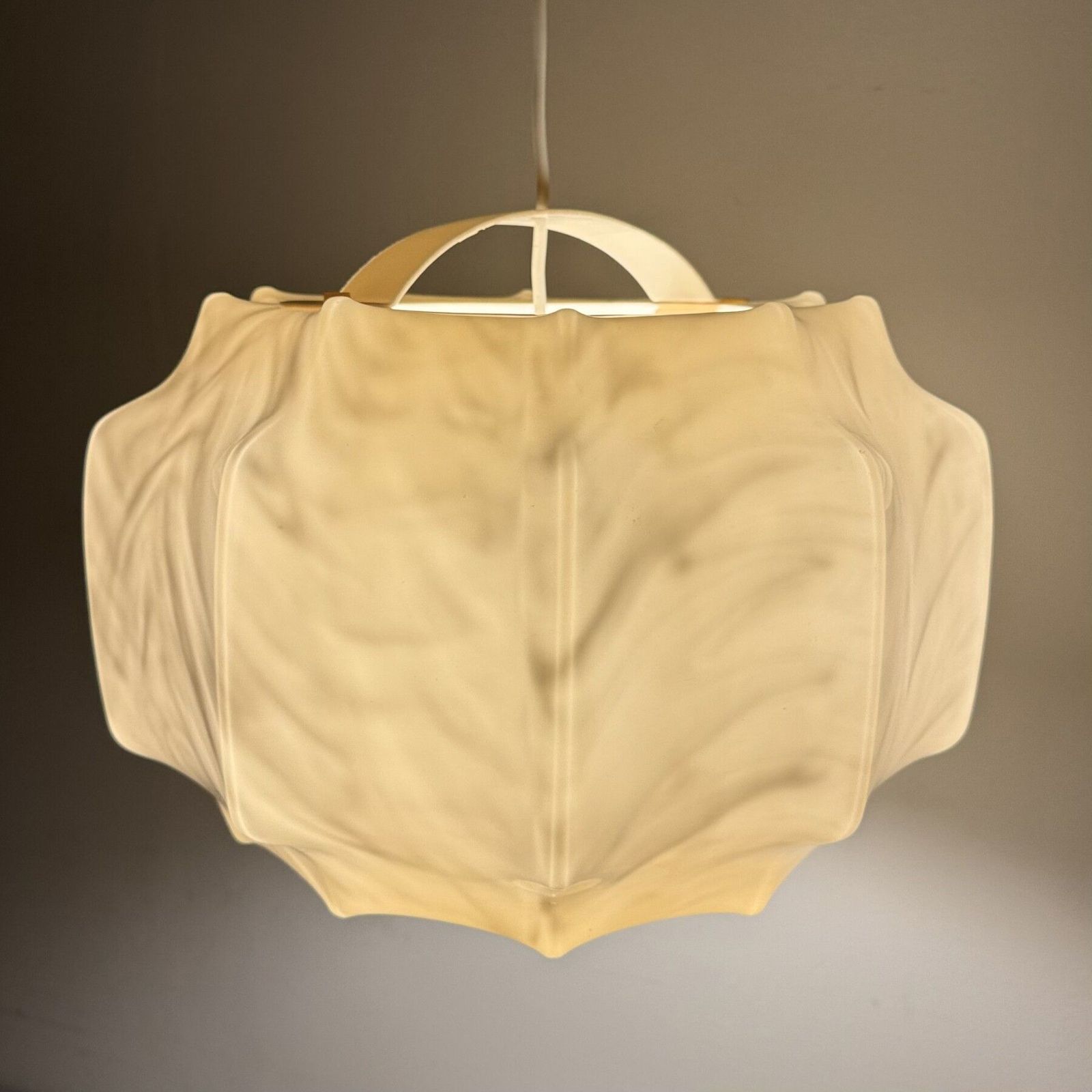 Mid Century Design Plastic Cocon Hanglamp, Jaren 1970 photo 520.0