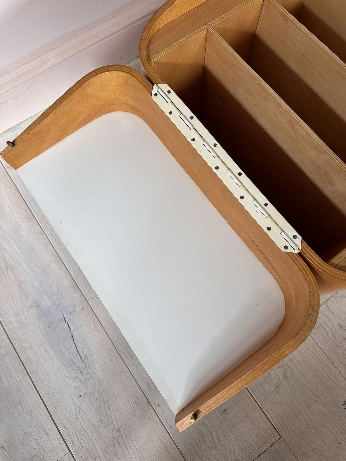 photo vinterior Mid Century Brian Long For John Alan Designs Cube Table On Castors With Lid