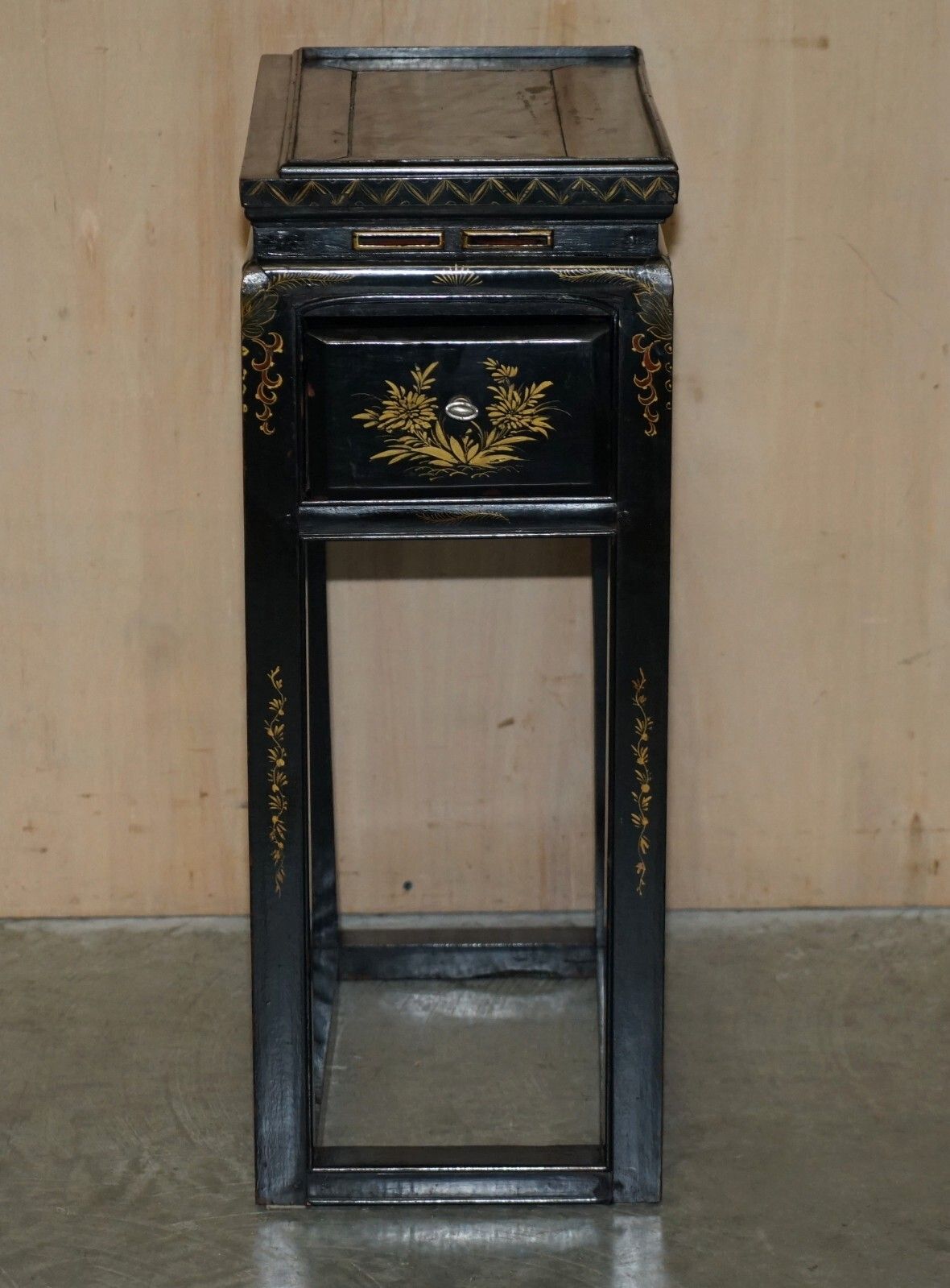 Antique Victorian Circa 1880 Chinese Chinoiserie Lacquered Side End Lamp Table photo furniture