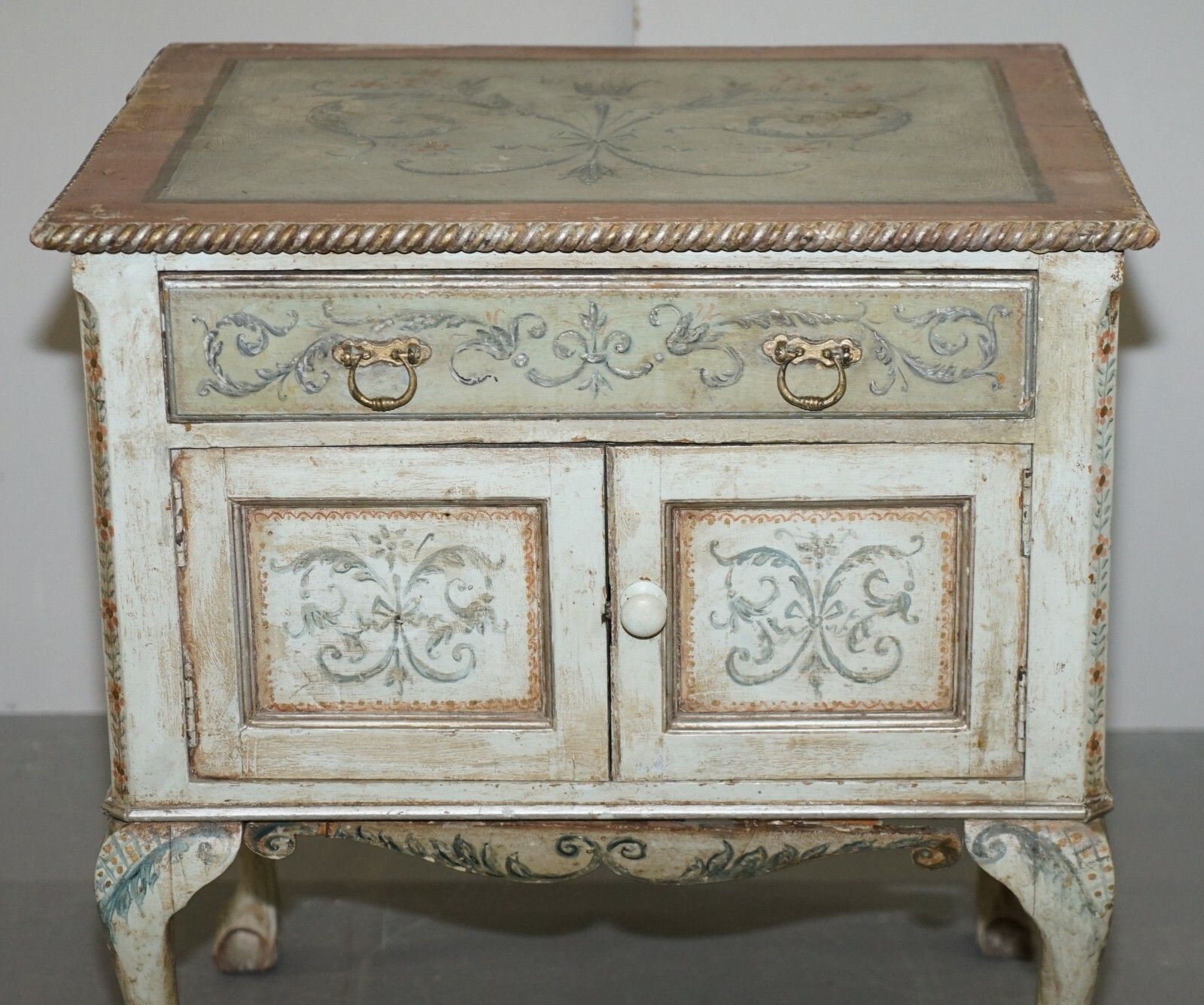 Rare Circa 1900 Hand Painted Claw & Ball Feet Side End Lamp Wine Table Cupboard photo vinterior