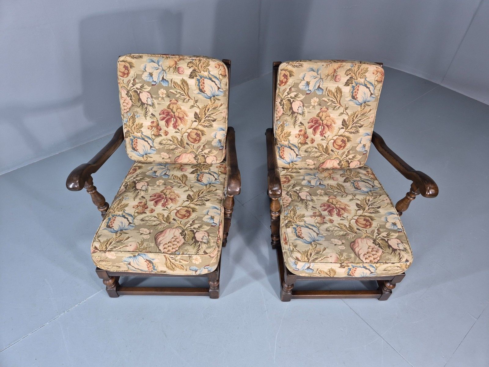 2 Ercol Cloister Lounge Chairs Dark Elm Frame Floral Upholstery 70s Eb10987 Vcar photo Furniture