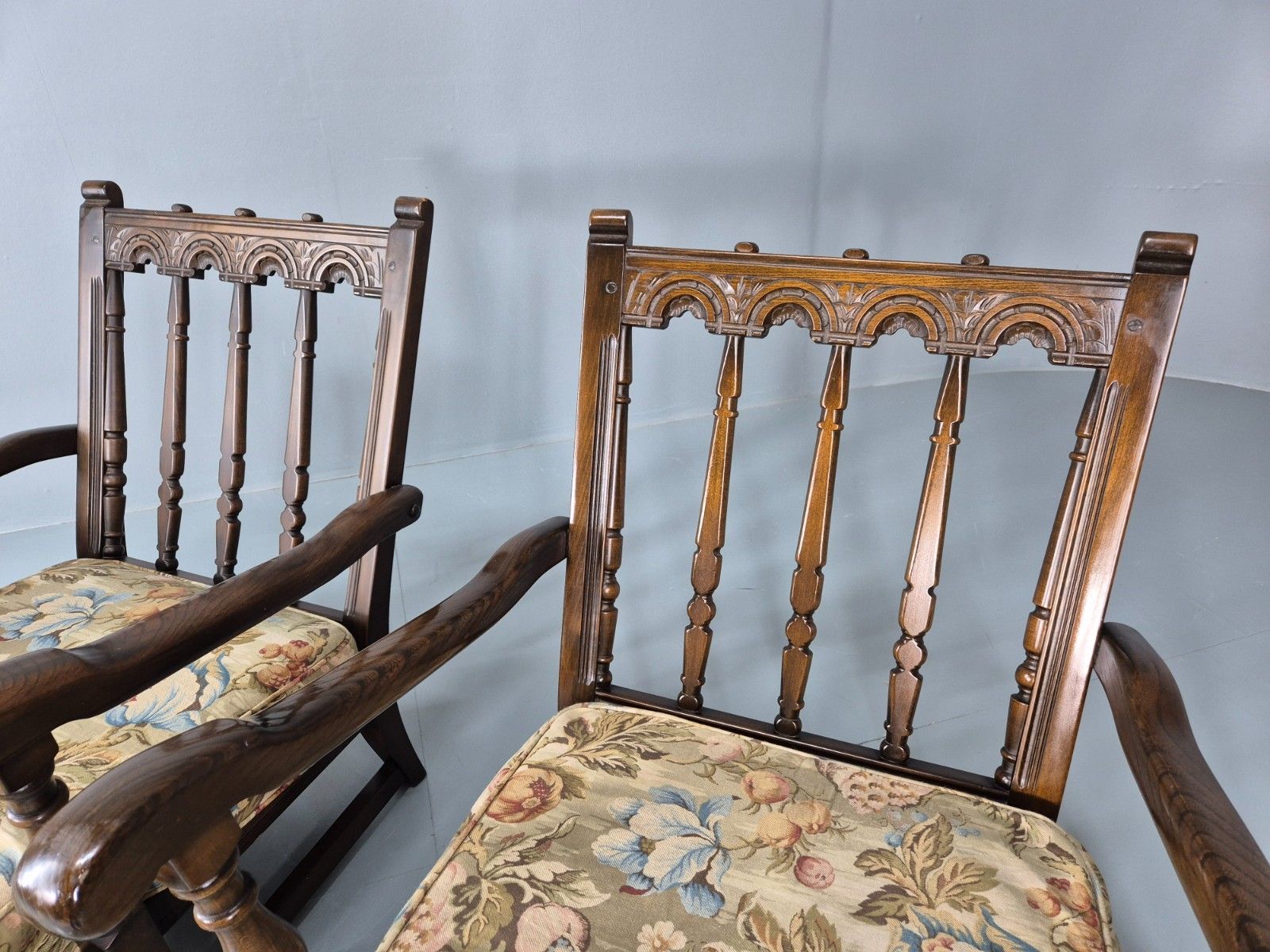 2 Ercol Cloister Lounge Chairs Dark Elm Frame Floral Upholstery 70s Eb10987 Vcar photo vinterior