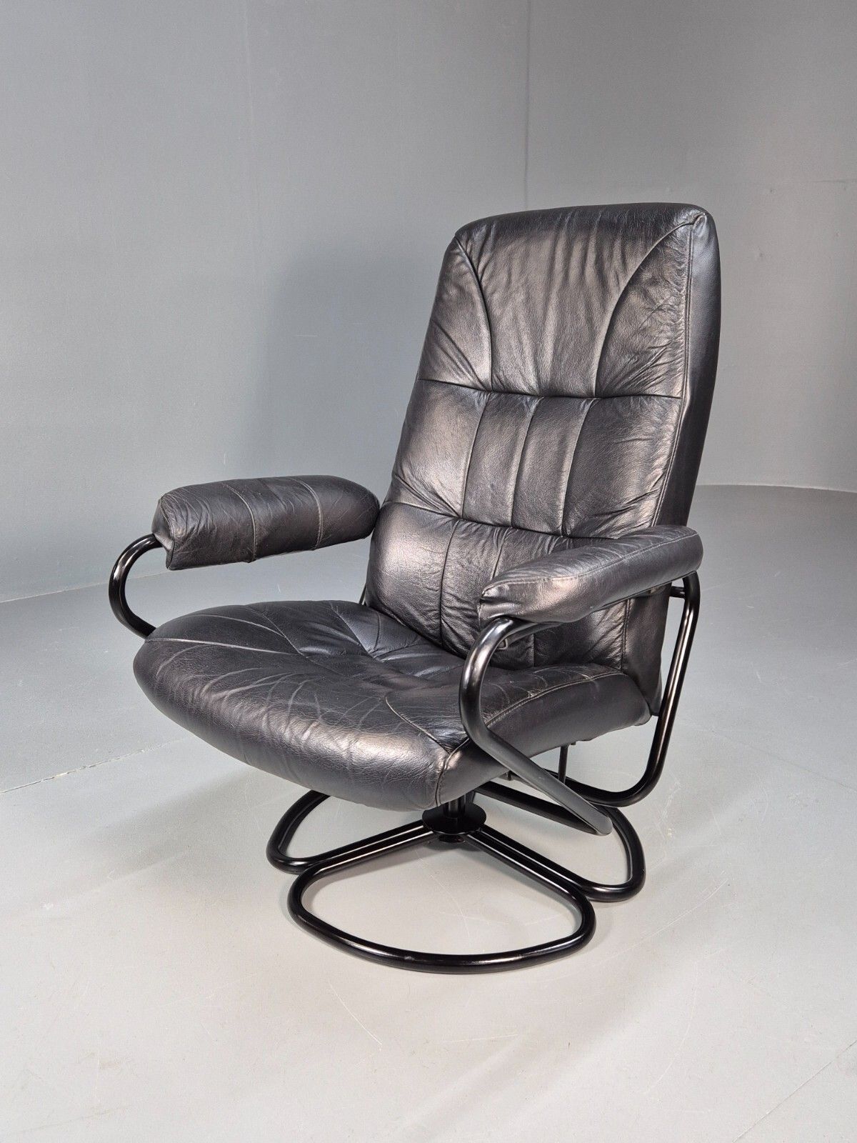 Vintage Danish Black Leather Vinyl Swivel Recline Chair 1980s Retro Eb9311 Mswi