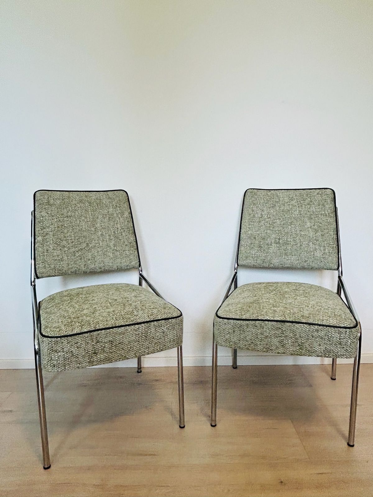 photo buy Bauhaus Chrome Plated Dining Chairs, Set Of 2, Hungary, Peresztegi József , 1960s