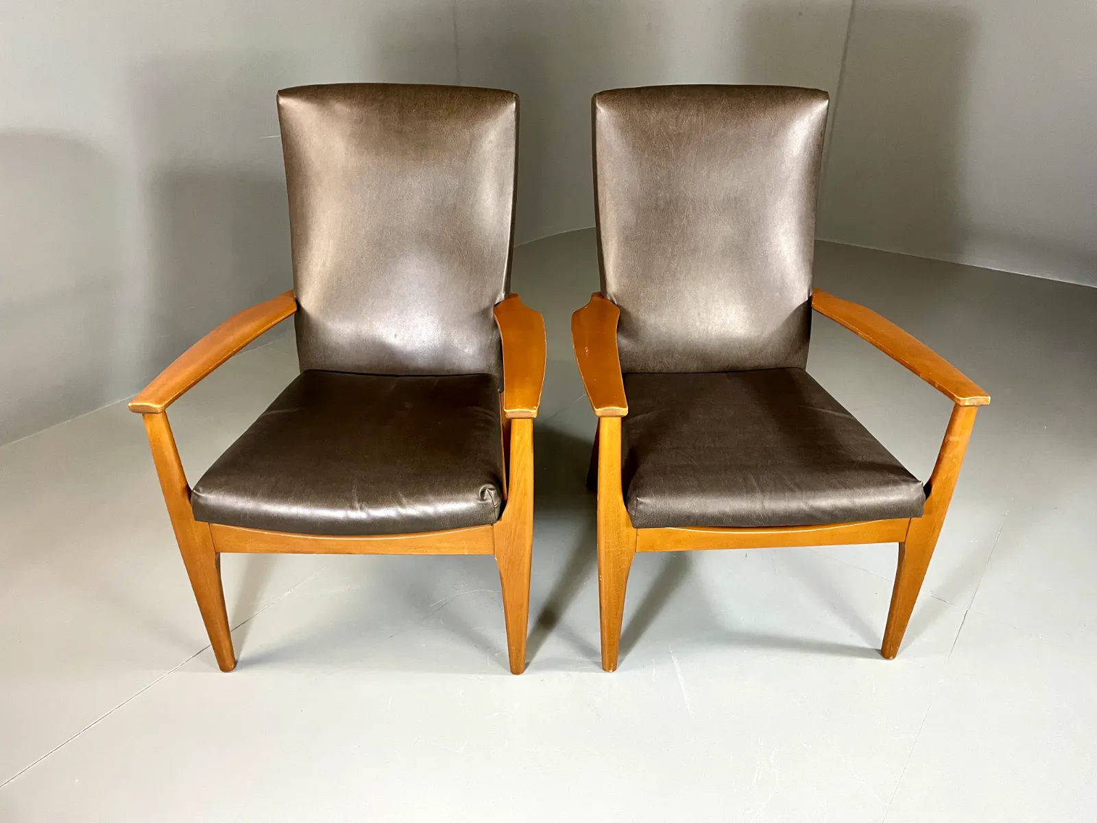 2 Parker Knoll Lounge Chairs Beech Vinyl Mcm Retro Pk988/1023 Eb6264 Mnor photo for sale