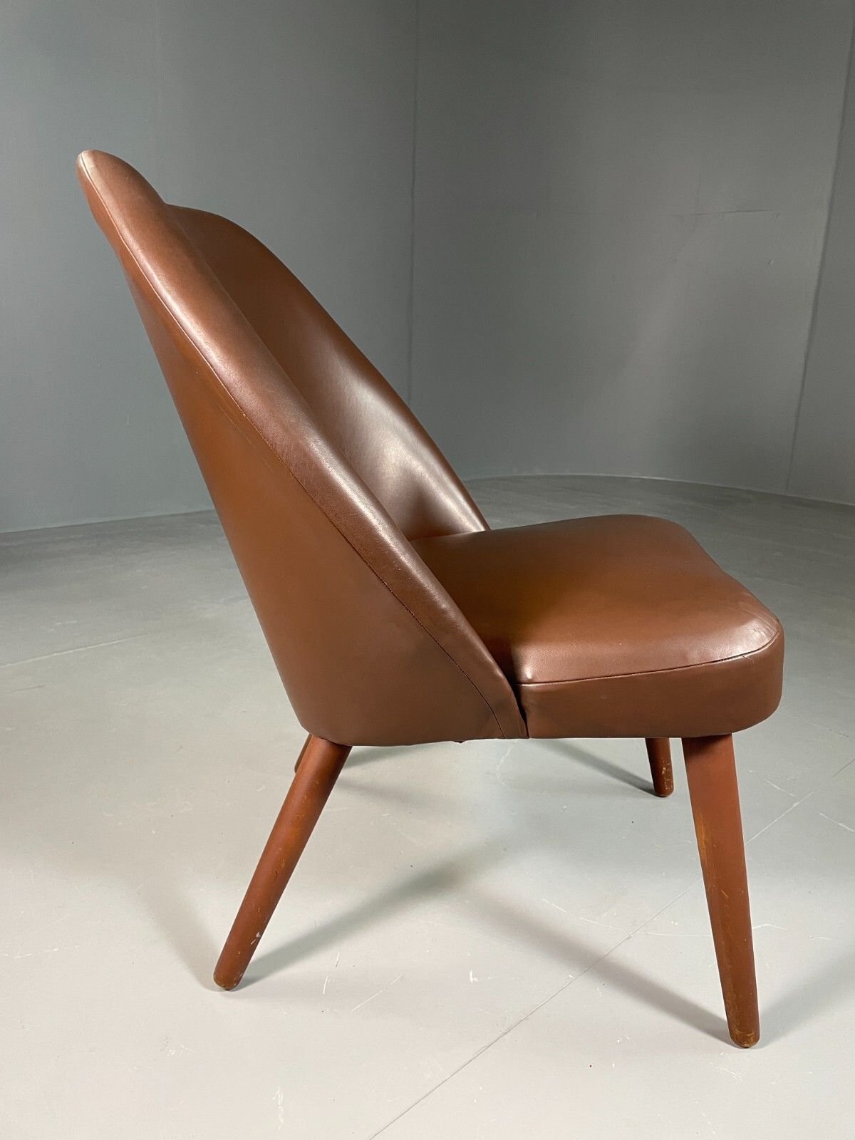 Vintage Danish Lounge Chair Brown Leather Circular Form Retro Mcm Eb6586 Mnor photo buy