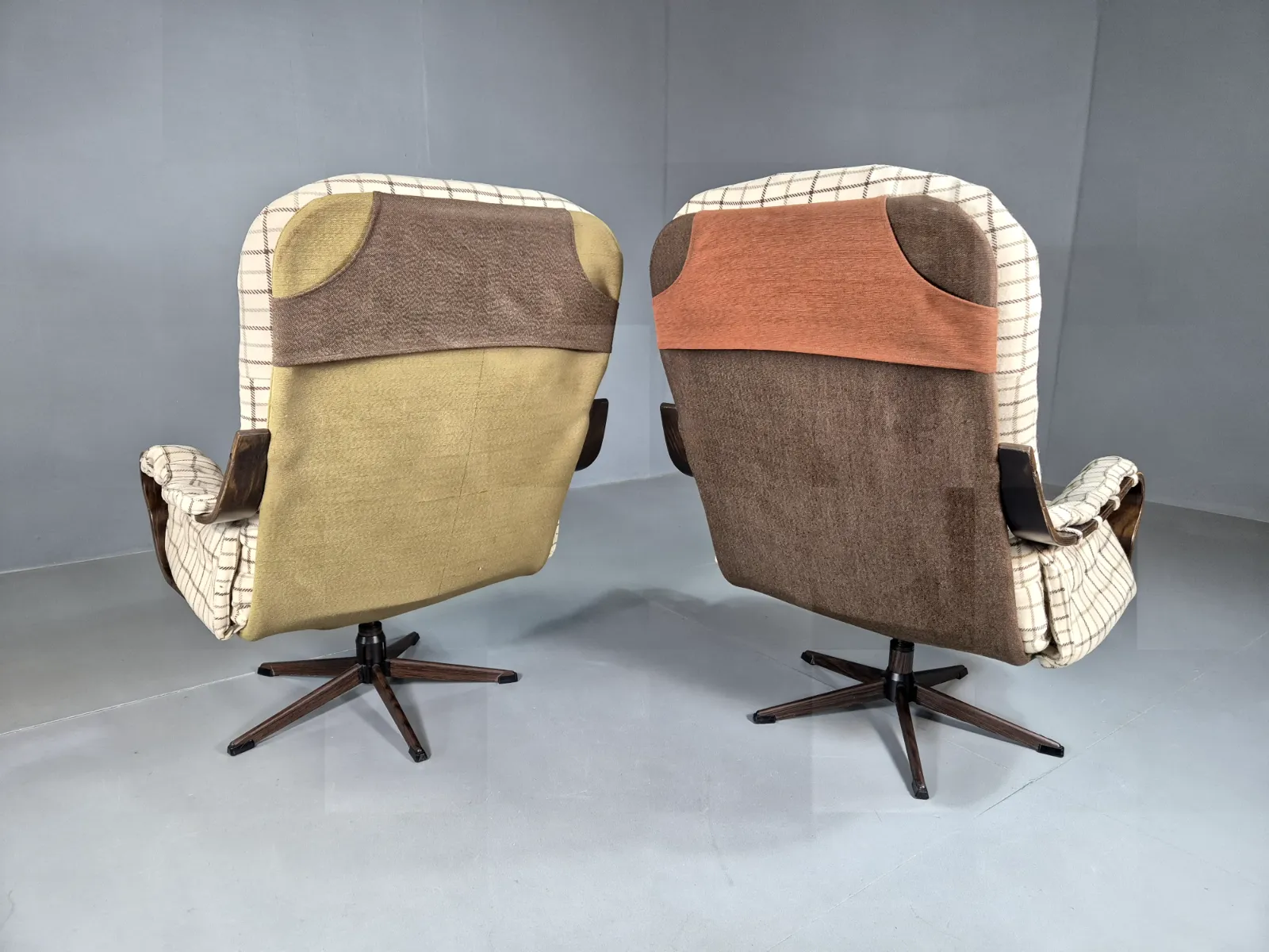 2 Vintage Swivel Chairs Cream Checkered Wool Bentwood Retro Mcm Eb7192 Mben photo buy