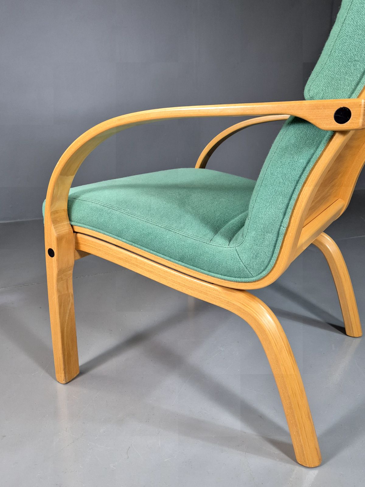 photo vinterior Vintage Danish Lounge Chair Mint Wool Bentwood 1980s Retro Eb7352 Mben