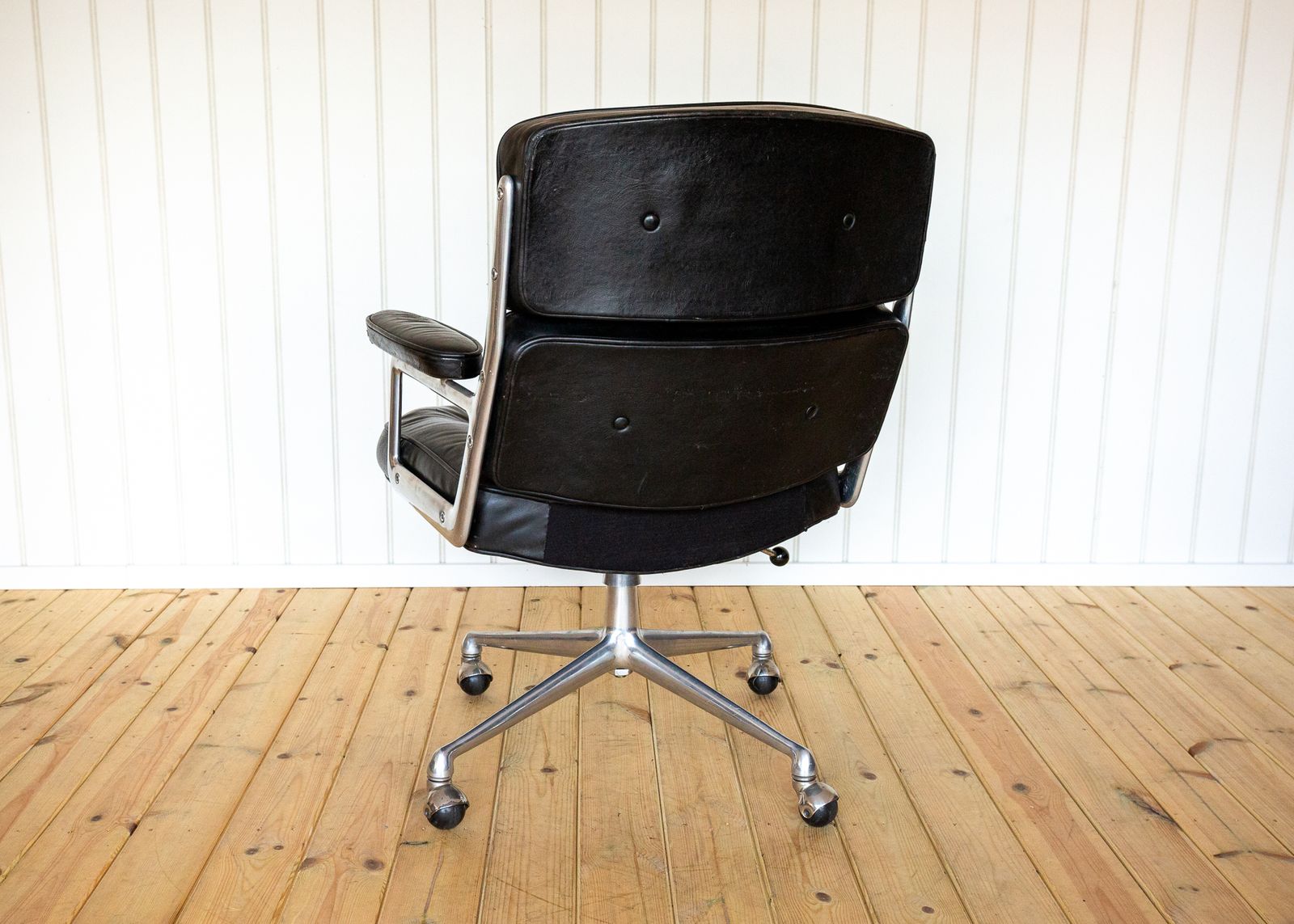 photo buy 1960s Eames 3474 Time Life Executive Lobby Desk Chair Vitra Es104 Black Leather Aluminium Office Mad Men Armchai.R Mcm Mid Century