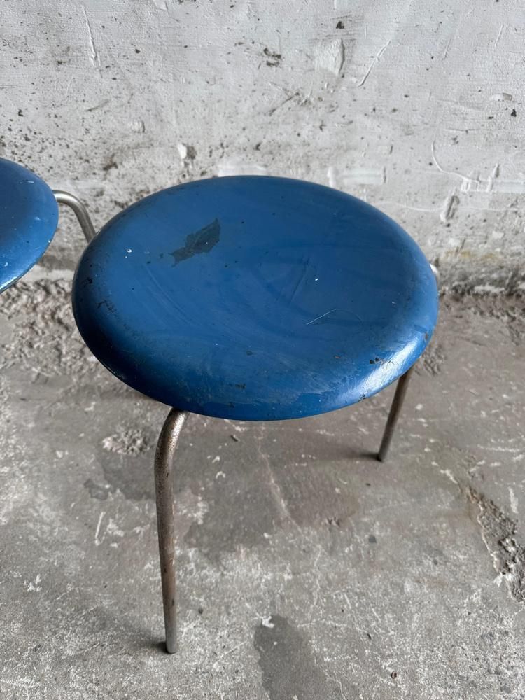 Vintage Dot Stools By Arne Jacobsen For Fritz Hansen, 1974, Set Of 2 photo for sale