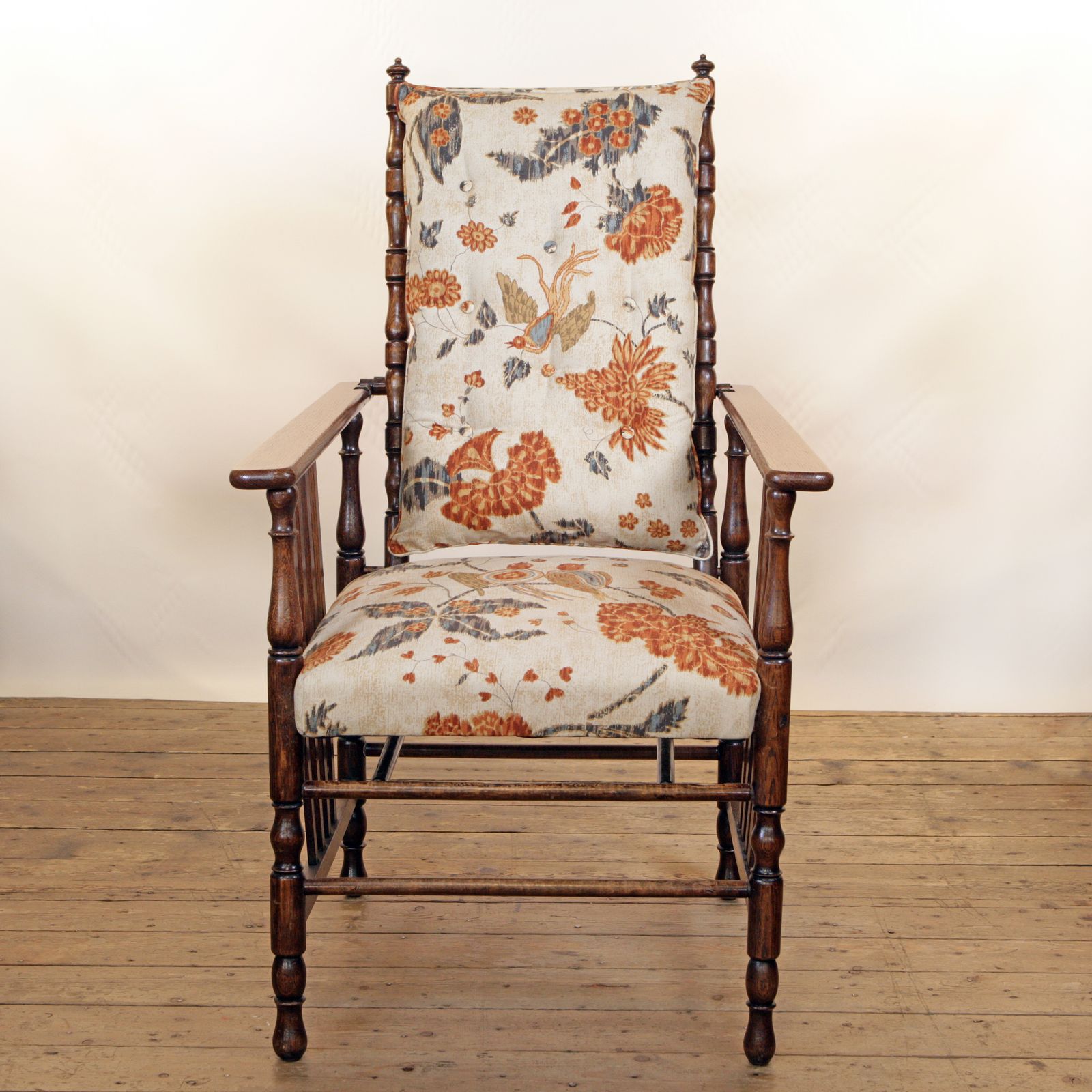 An Arts & Crafts Oak Reclining Armchair Retailed By Shapland And Petter And Wylie & Lochhead photo vinterior